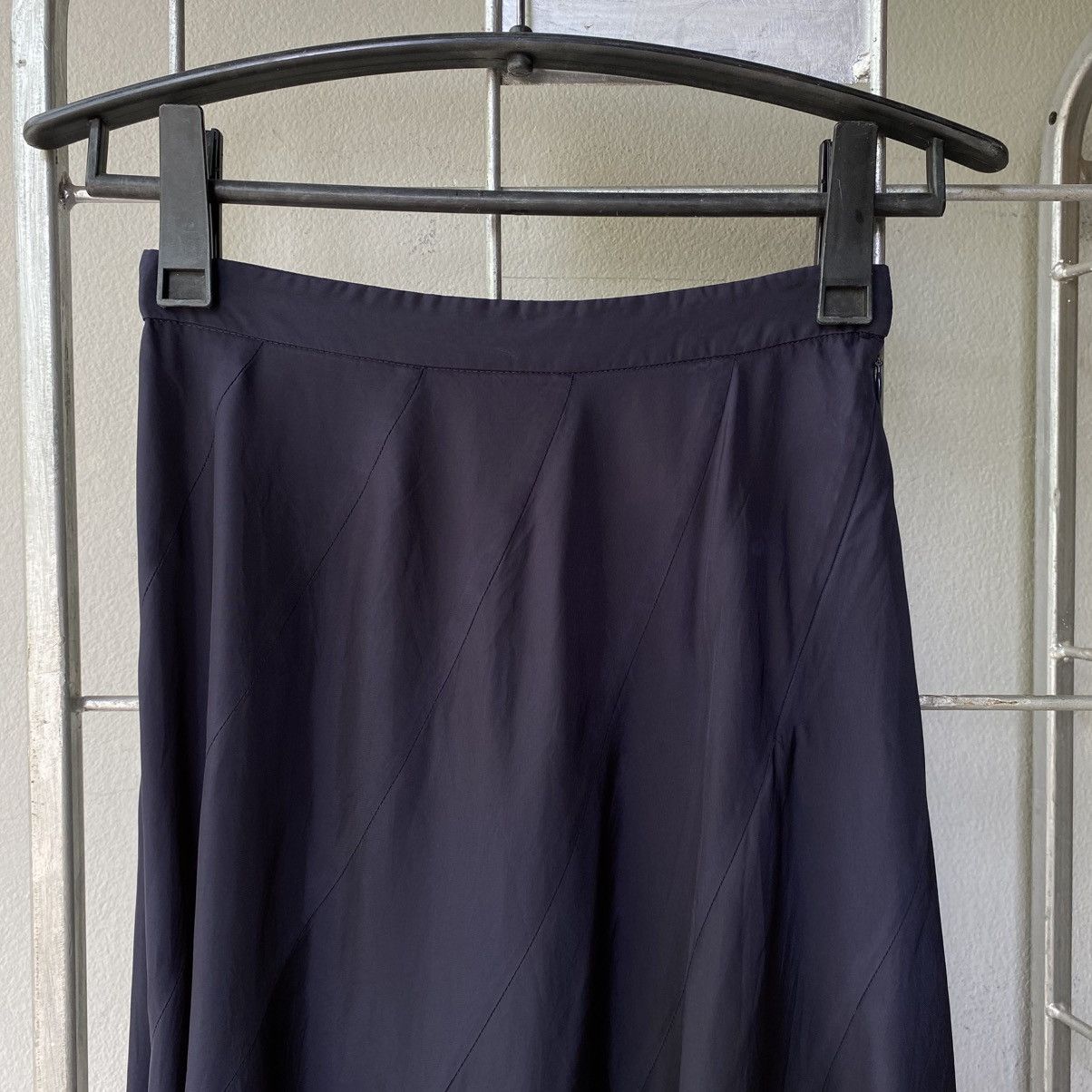 Comme des Garcons Comme des Garcons Navy-Black Silk Flare Skirt Size 25" / US 0 / IT 36 - 15 Thumbnail