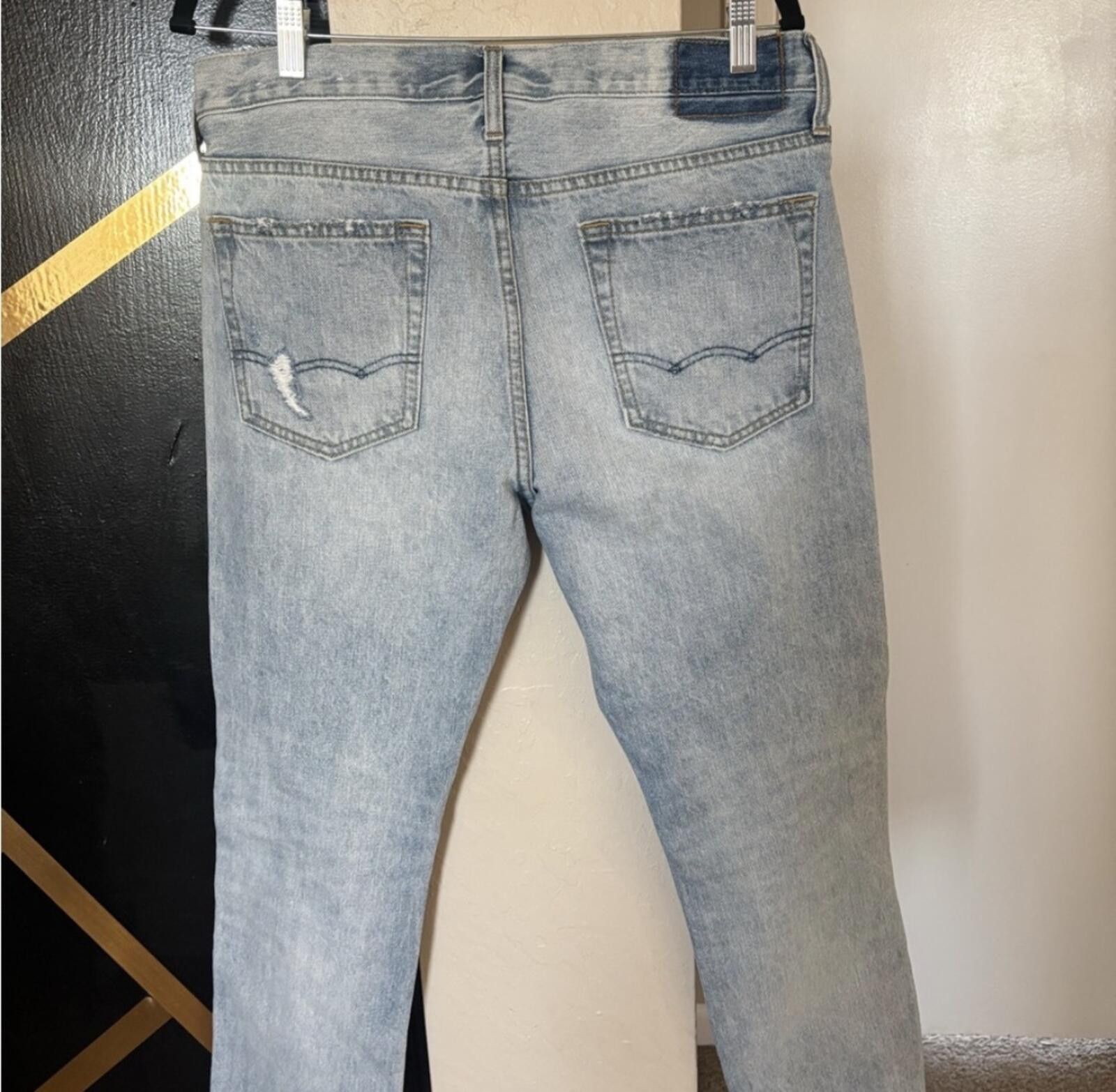 American Eagle Outfitters American Eagle Distressed Light Blue Jeans Size US 33 - 7 Thumbnail