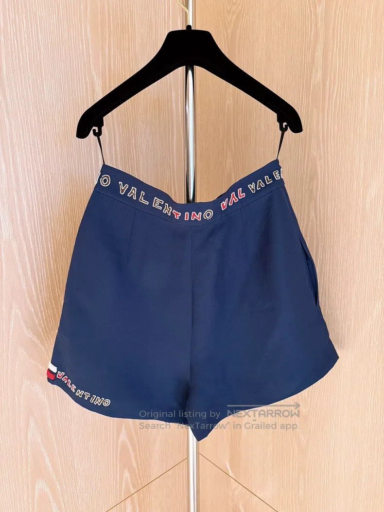 Valentino Valentino Beaded embroidered skirt shorts Size 27" / US 4 / IT 40 - 6 Thumbnail