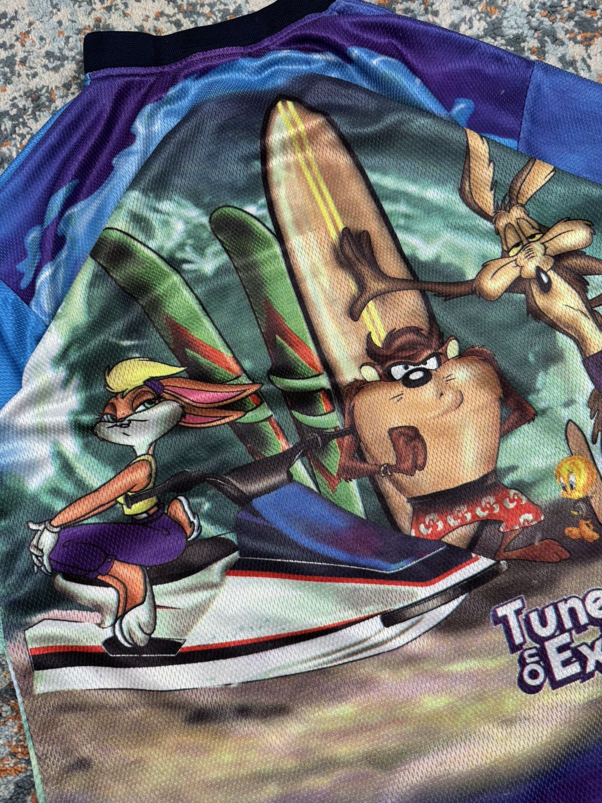 Vintage × Warner Bros Vintage 1999 crazy Warner bros graphic all over print Jersey Size US M / EU 48-50 / 2 - 8 Thumbnail