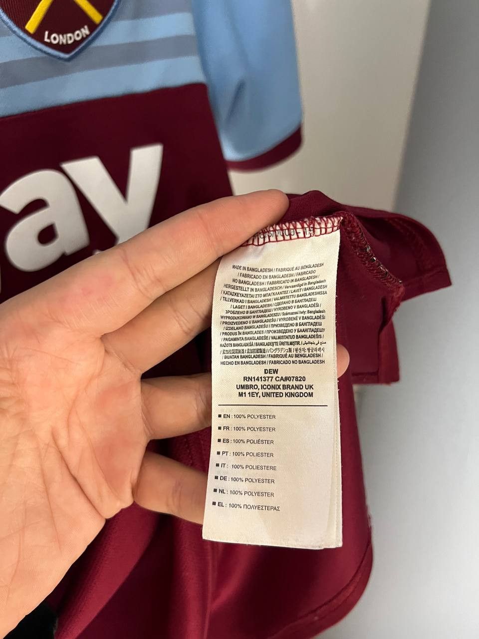 Umbro VINTAGE UMBRO FC WEST HAM UNITED ENGLAND SOCCER JERSEY RETRO Size US S / EU 44-46 / 1 - 8 Thumbnail