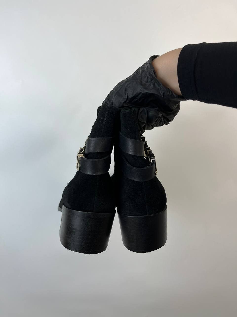 Versace VERSACE JEANS Black Boots Logo Strap Women's Size 37 Size US 7 / IT 37 - 2 Thumbnail