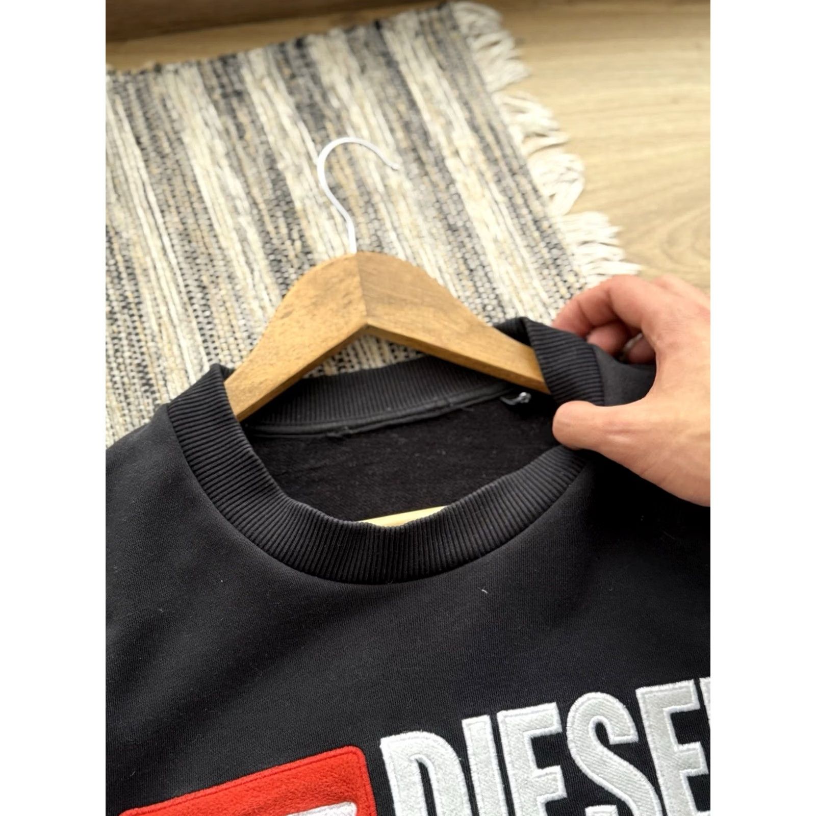 Diesel DIESEL Embroidered Big Logo Black Sweatshirt Men L Size Vintage Size US L / EU 52-54 / 3 - 6 Thumbnail