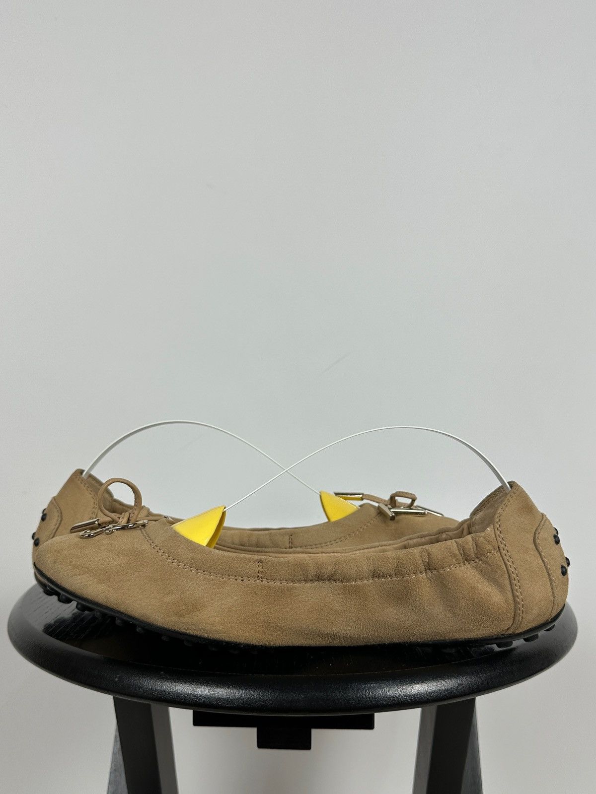 Tod's Tod’s Beige Suede Ballet Flats Size US 8.5 / IT 38.5 - 11 Thumbnail