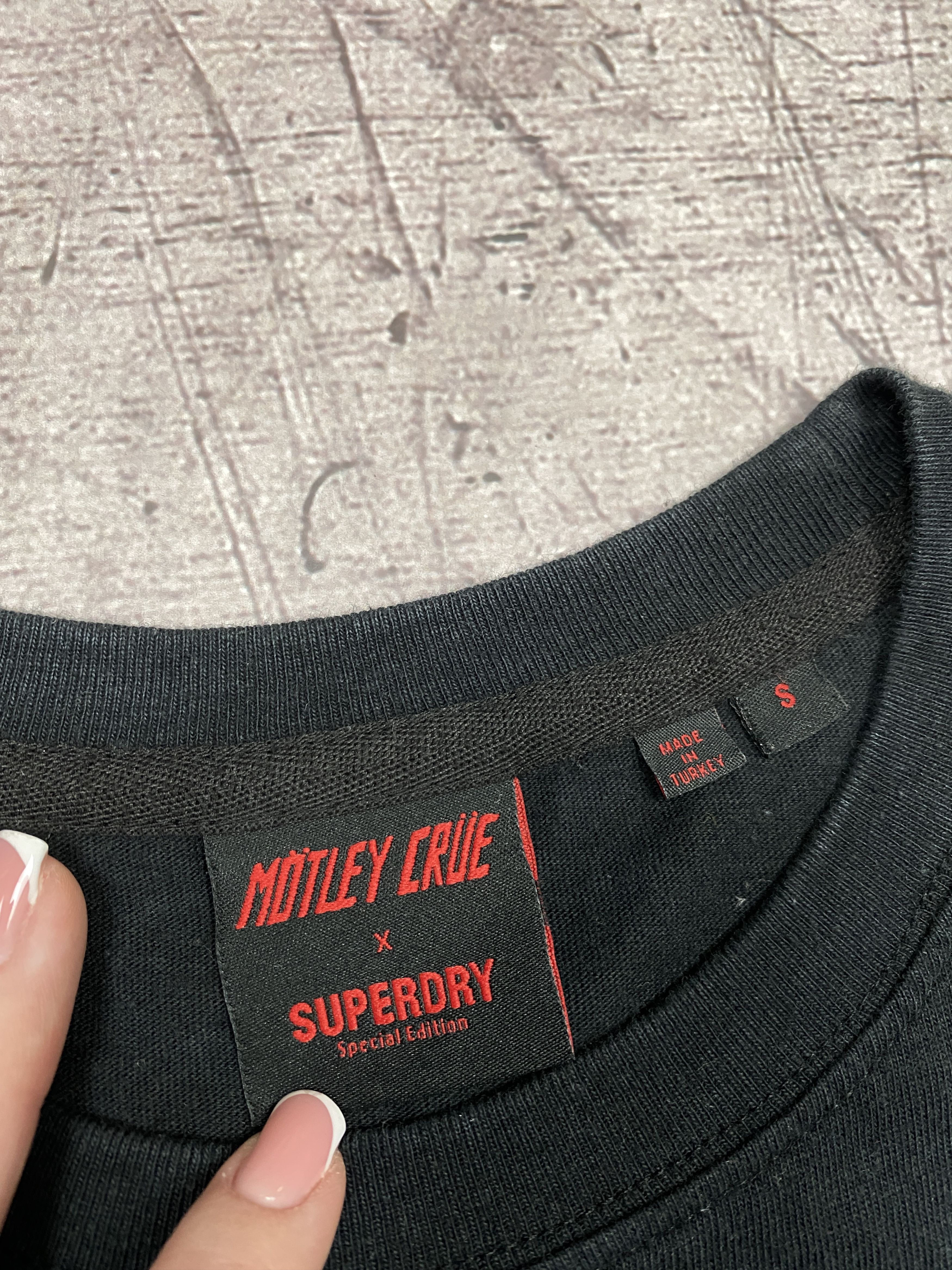 Band Tees Superdry x Mothley Crue Mens Rock Band T-Shirt Size US S / EU 44-46 / 1 - 4 Thumbnail