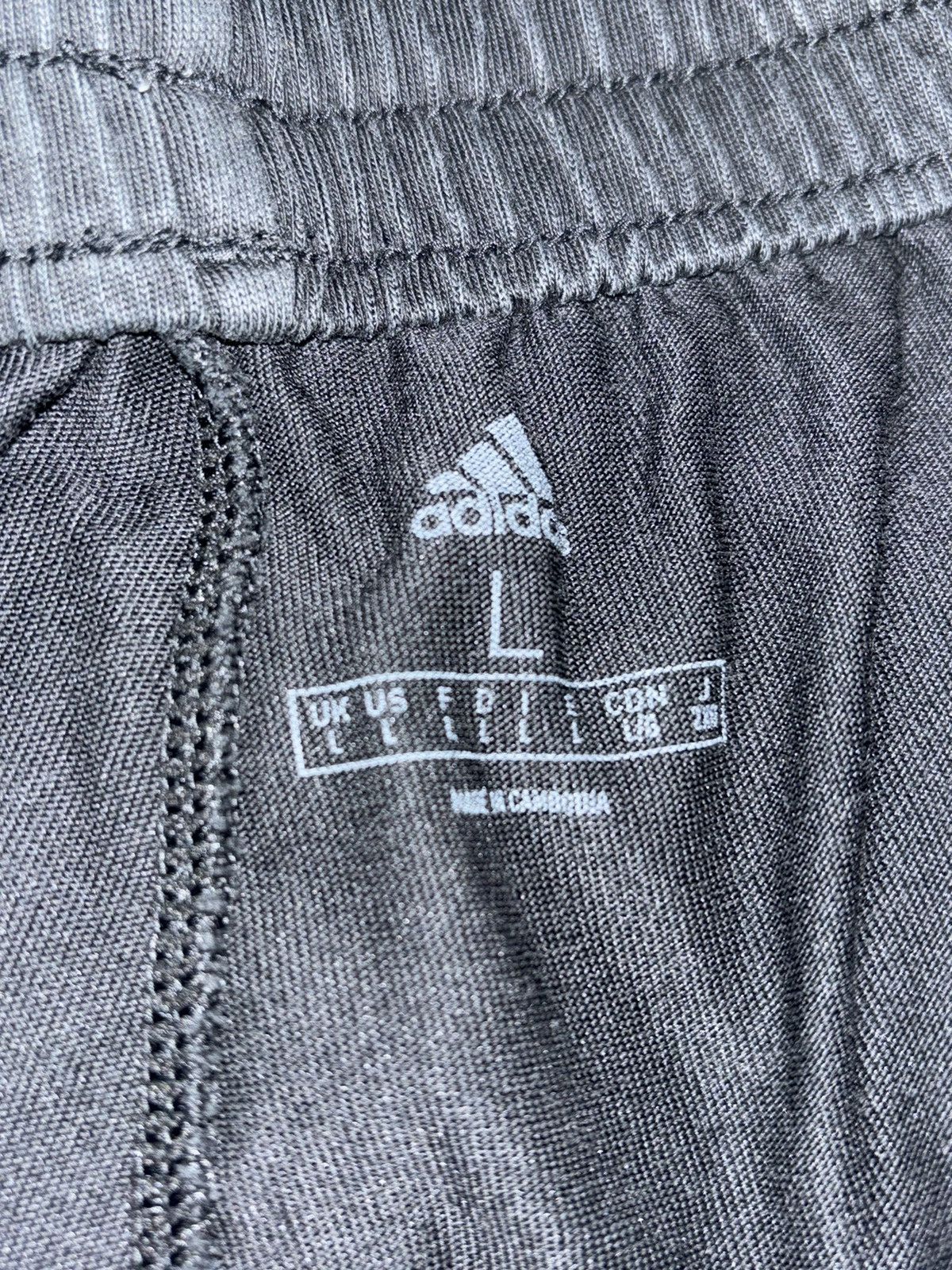 Adidas Adidas Black Joggers Size US 32 / EU 48 - 2 Thumbnail