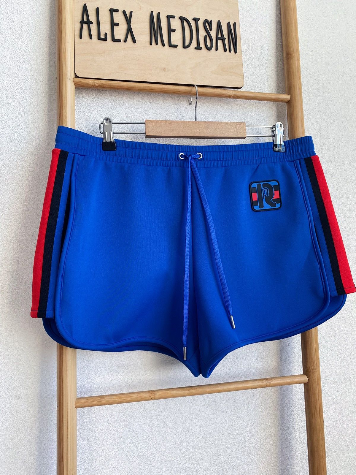 H&M New Rabanne x H&M Unisex Appliqued Track Shorts Size US 34 / EU 50 - 7 Thumbnail