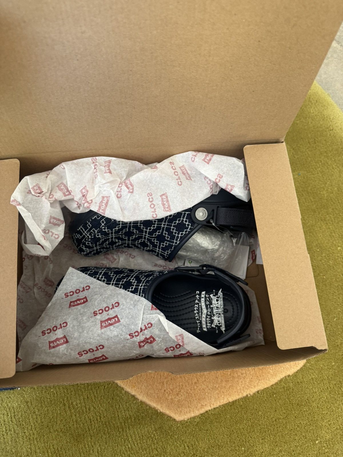 Crocs Crocs X Levis collab (unisex) Size US 6 / IT 36 - 3 Thumbnail