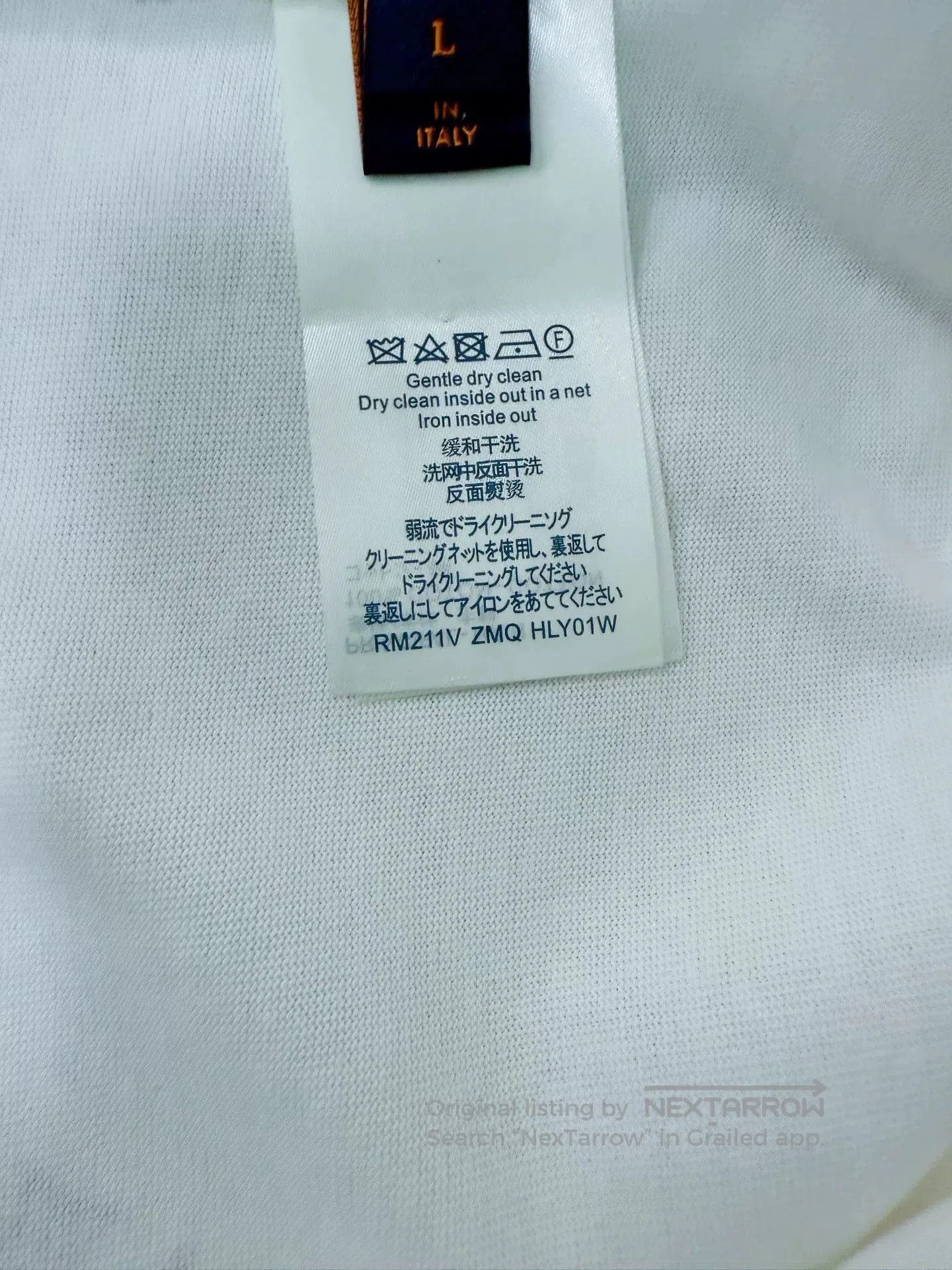 Louis Vuitton Men's White Logo Short-Sleeve T-shirt. Size US L / EU 52-54 / 3 - 6 Thumbnail