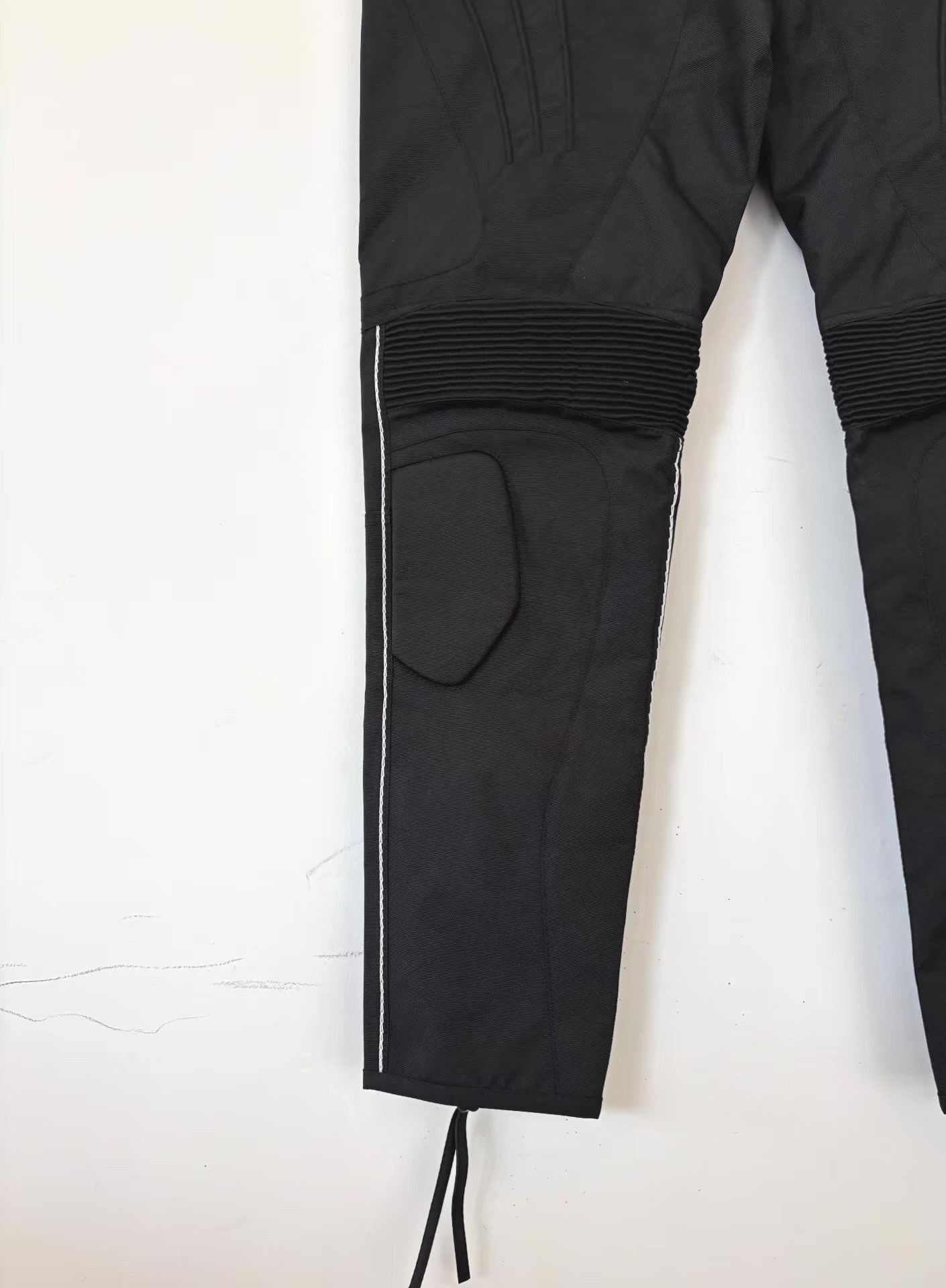 KANGHYUK Black Moto-Inspired Casual Pants with Knee Panels Size 34 Size US 34 / EU 50 - 6 Thumbnail