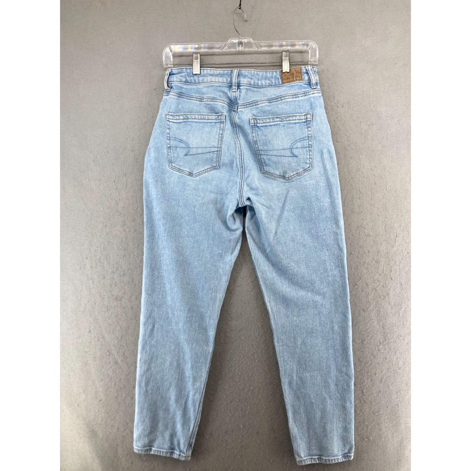 American Eagle Outfitters American Eagle Strigid Jeans Womens 4 Regular Hi Rise Mom Tapered Size 27" / US 4 / IT 40 - 7 Thumbnail
