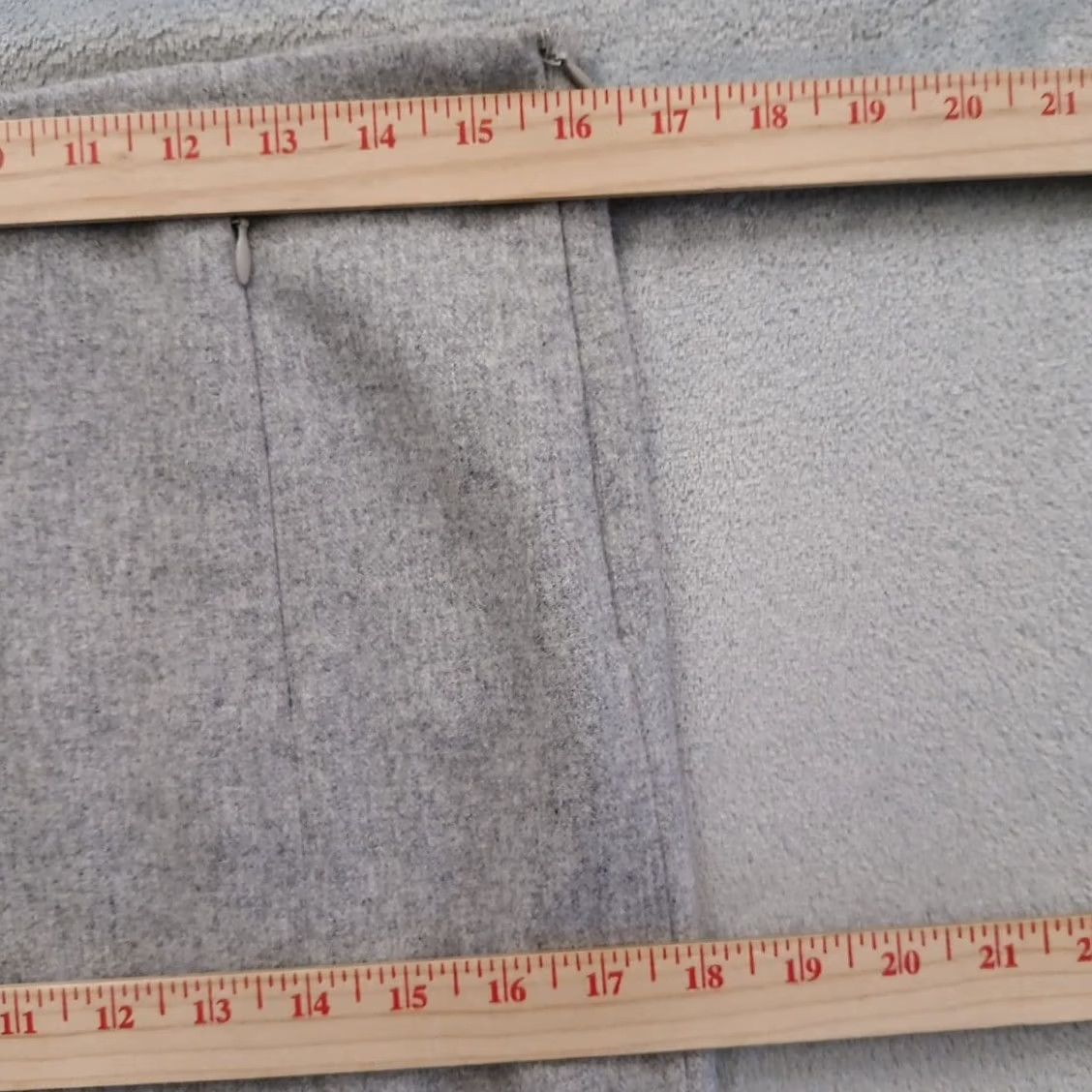Ralph Lauren Ralph Lauren Skirt Size 10 Gray Knee Length Wool Blend Zipped Pockets Women's Straight & Pencil Type Skirt Pants? Size 32" / US 10 / IT 46 - 3 Thumbnail