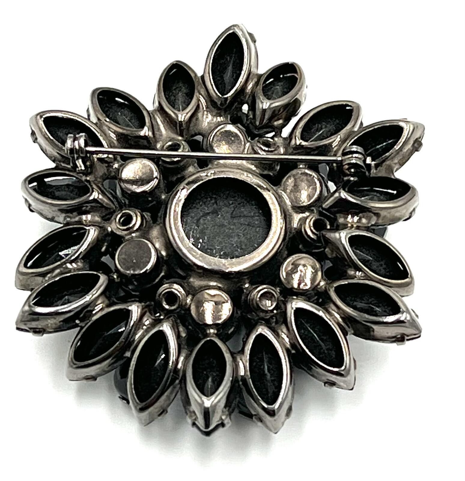 Alexander Julian Juliana Black Rhinestone Large Cha-Cha Cluster Brooch / Pin Size ONE SIZE - 4 Thumbnail