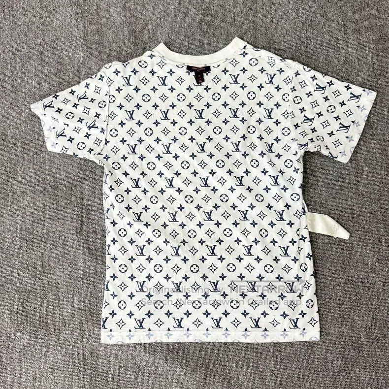 Louis Vuitton Louis Vuitton Full printed short sleeve Size M / US 6-8 / IT 42-44 - 5 Thumbnail