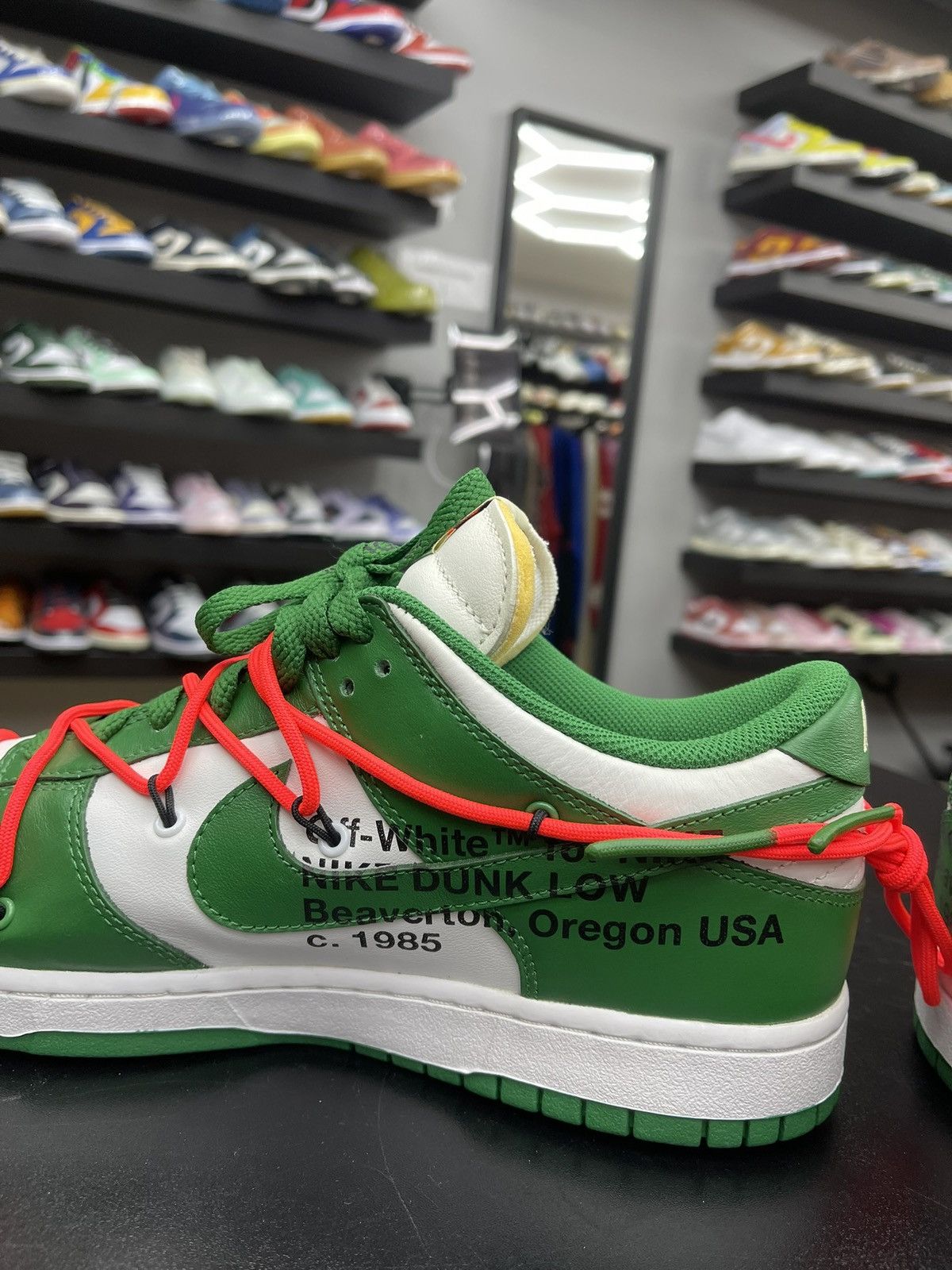 Nike × Off-White Size 11 - Nike Dunk Low Off White Pine Green Size US 11 / EU 44 - 6 Thumbnail