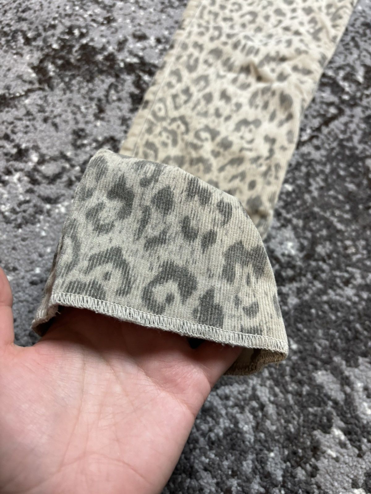 Current/Elliot × Japanese Brand × Vintage Vintage leopard print Current Elliott low waist velvet jeans Size 26" / US 2 / IT 38 - 4 Thumbnail