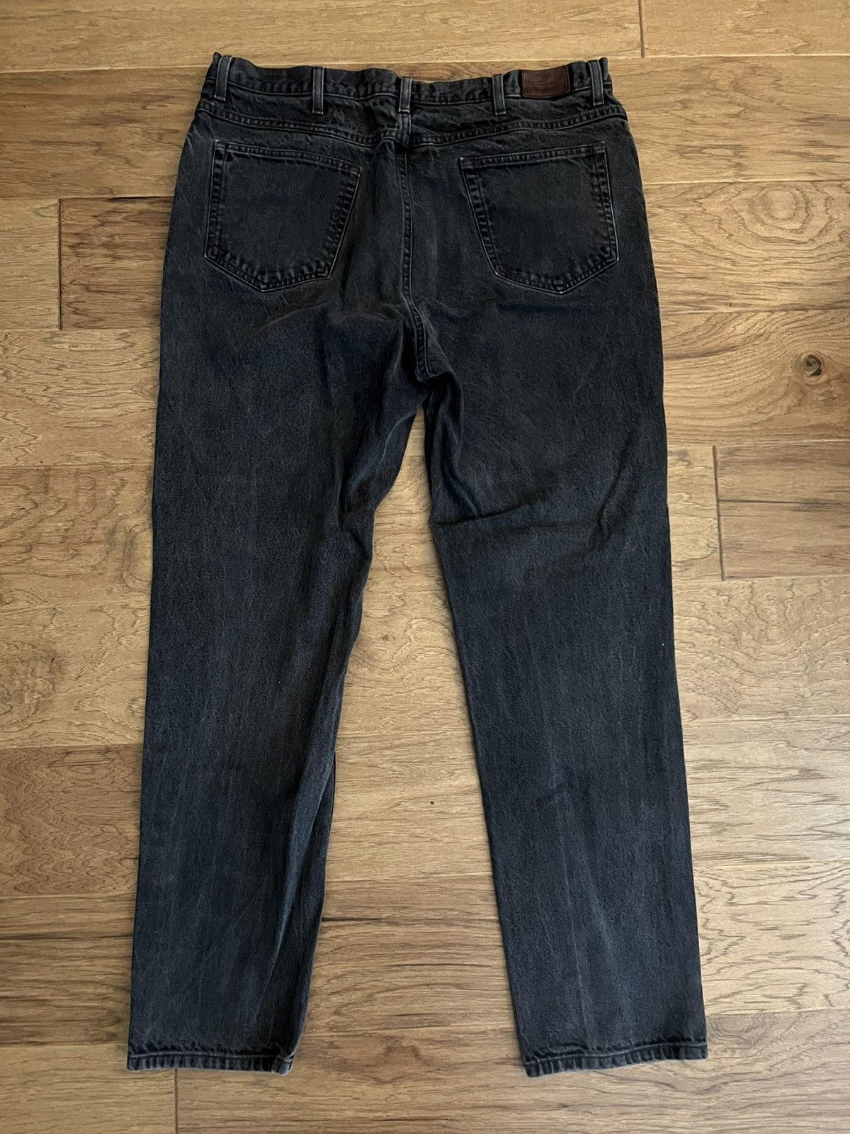 L.L. Bean L.L Bean classic fit denim Size US 36 / EU 52 - 2 Thumbnail