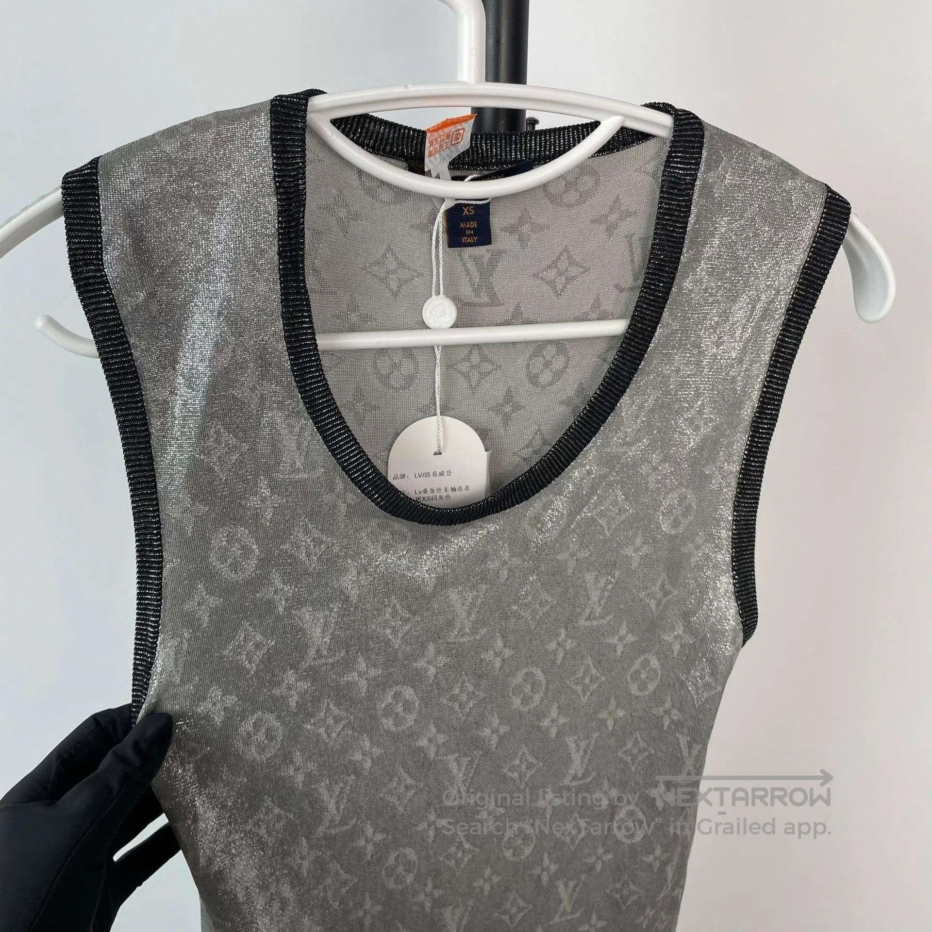 Louis Vuitton Louis Vuitton Silver Metallic Sleeveless Vest Top. Size XS / US 0-2 / IT 36-38 - 3 Thumbnail