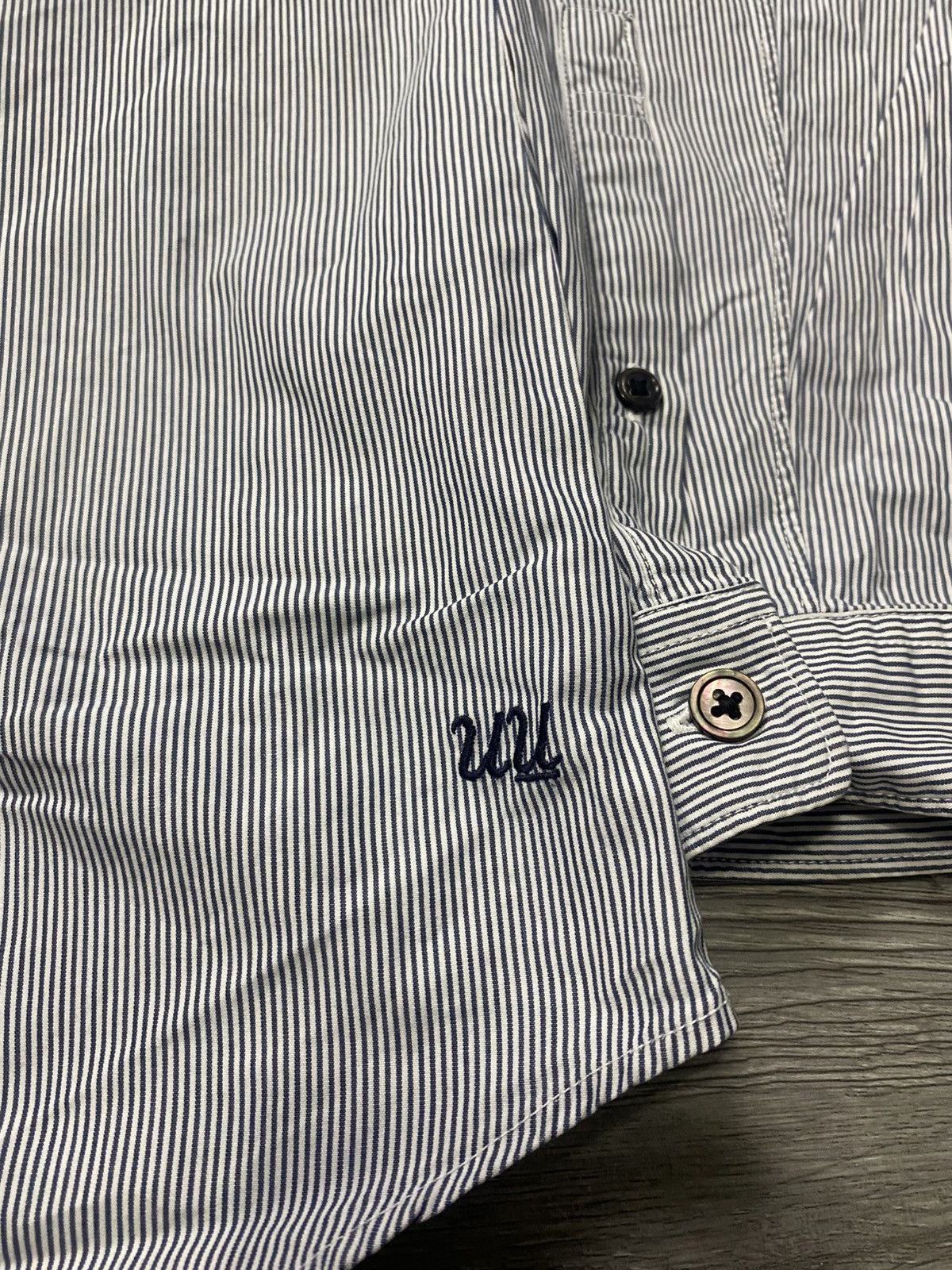 Undercover × Uniqlo UNIQLO UNDERCOVER BUTTON UPS Size US L / EU 52-54 / 3 - 4 Thumbnail