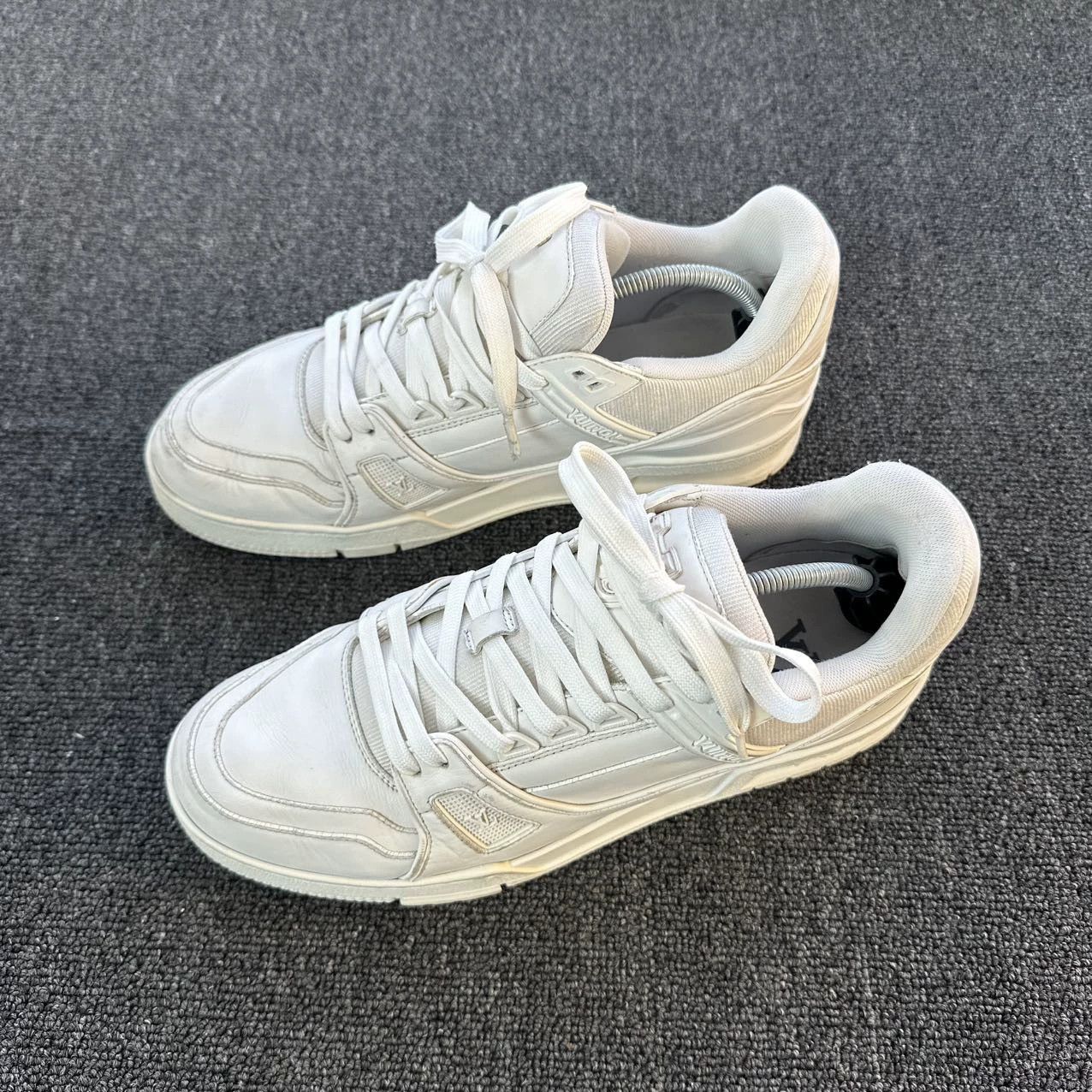 Louis Vuitton LV White Trainer 42.5 95 New Toe Wear Size US 9.5 / EU 42-43 - 1 Thumbnail
