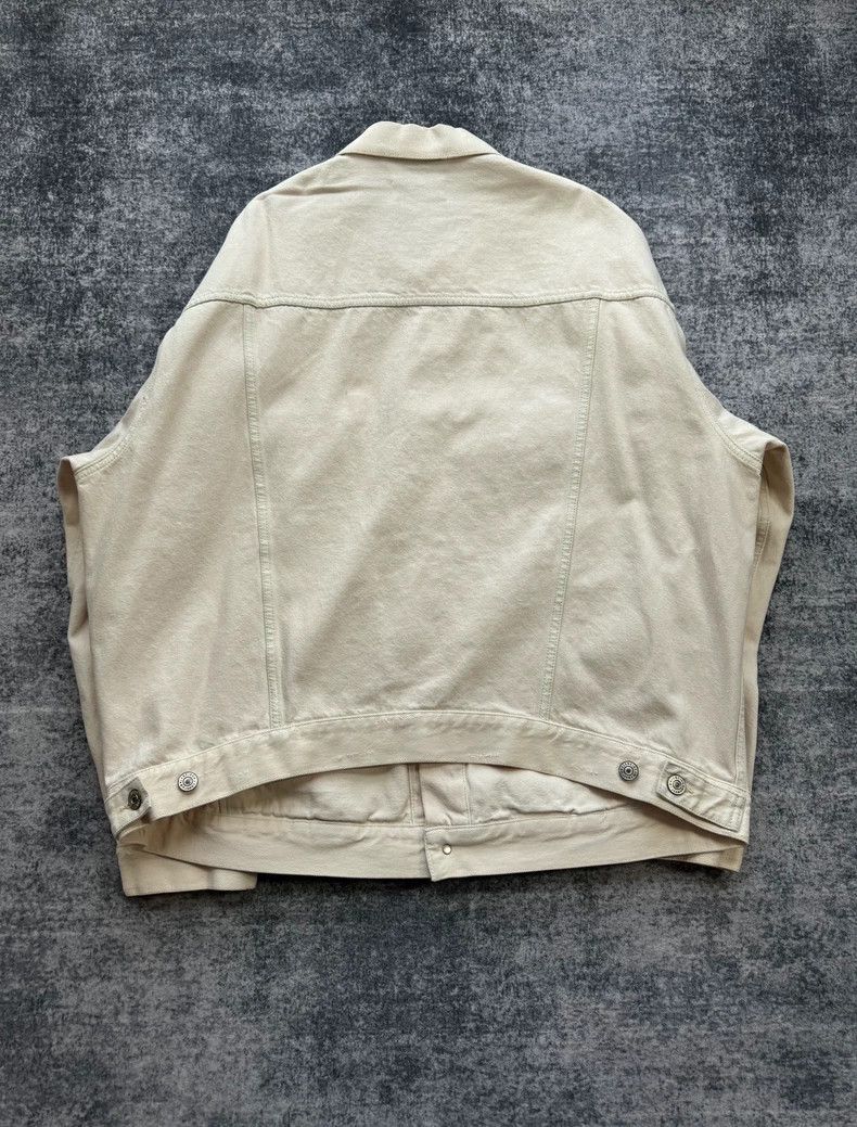 Balenciaga Balenciaga Beige Destruction Denim Jacket Jacket Size US M / EU 48-50 / 2 - 2 Thumbnail