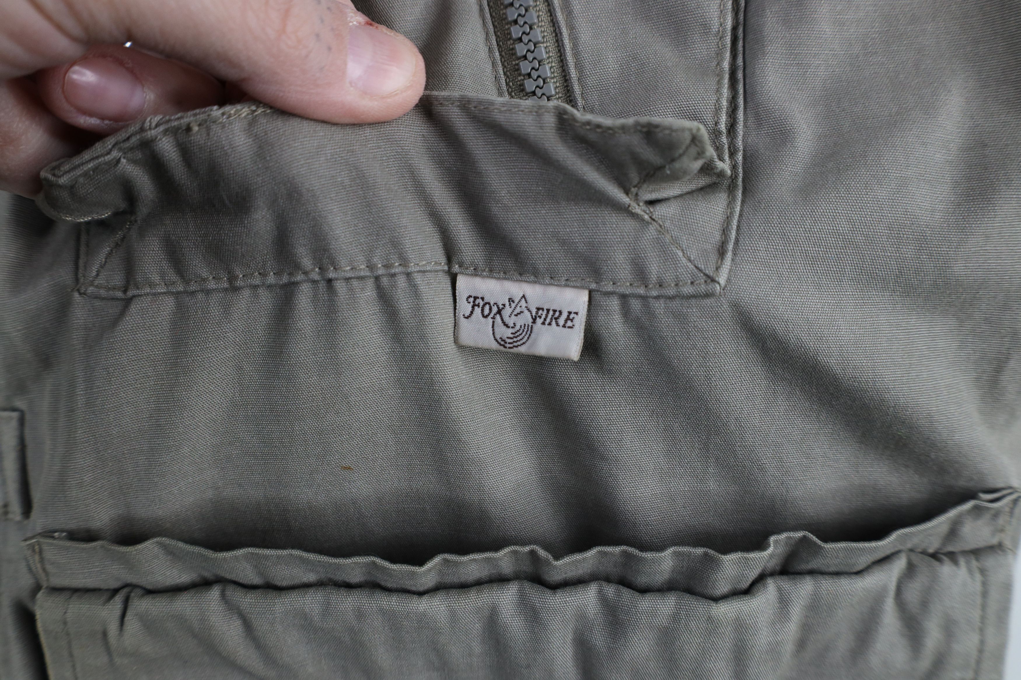 Vintage Vintage 90s Streetwear Hunting Fish Vest Jacket Beige Size US L / EU 52-54 / 3 - 7 Thumbnail