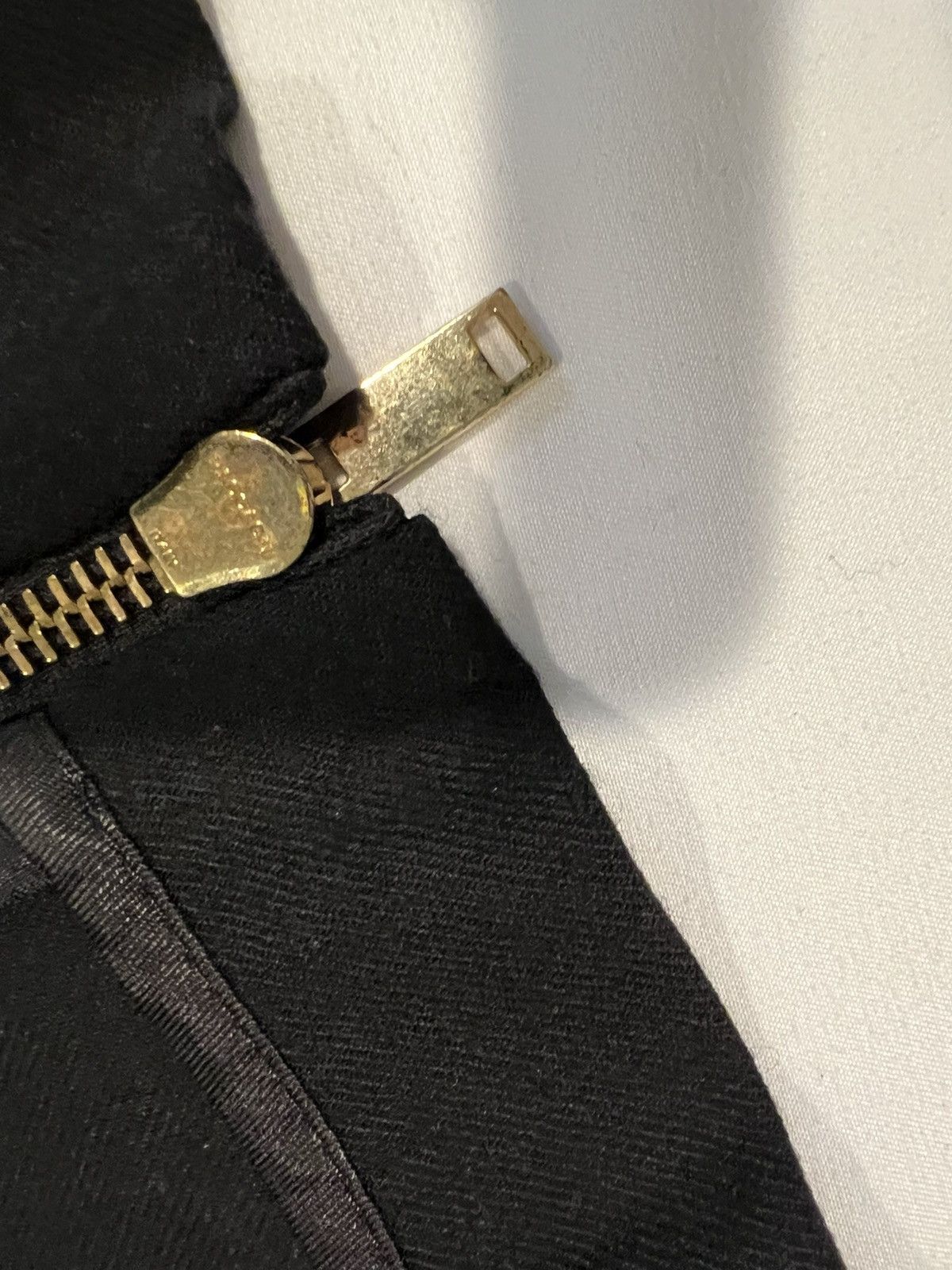 Alexander McQueen Alexander McQueen zip back blazer. 54/L. $3150 Size 44R - 5 Thumbnail