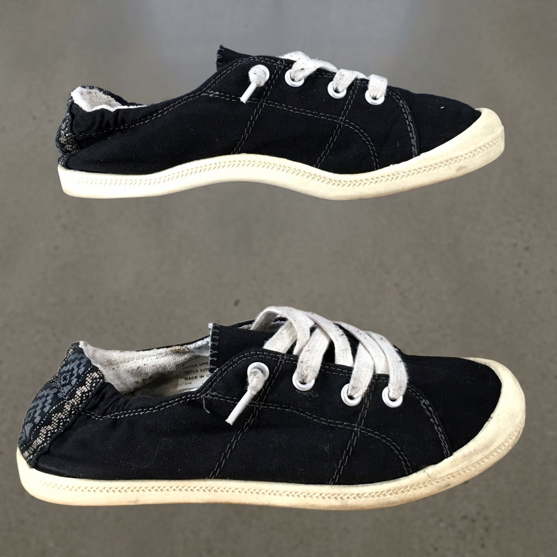 Vintage Madden Girl Baailey Shoes Womens 6 Casual Low Top Sneakers Black Fabric Lace Up Size M / US 6-8 / IT 42-44 - 1 Thumbnail