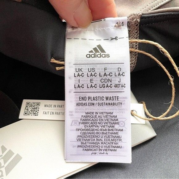 Adidas adidas Sports Bra + Flared 7/8 Leggings Outfit - 2-pc, NEW Size 28" / US 6 / IT 42 - 13 Thumbnail