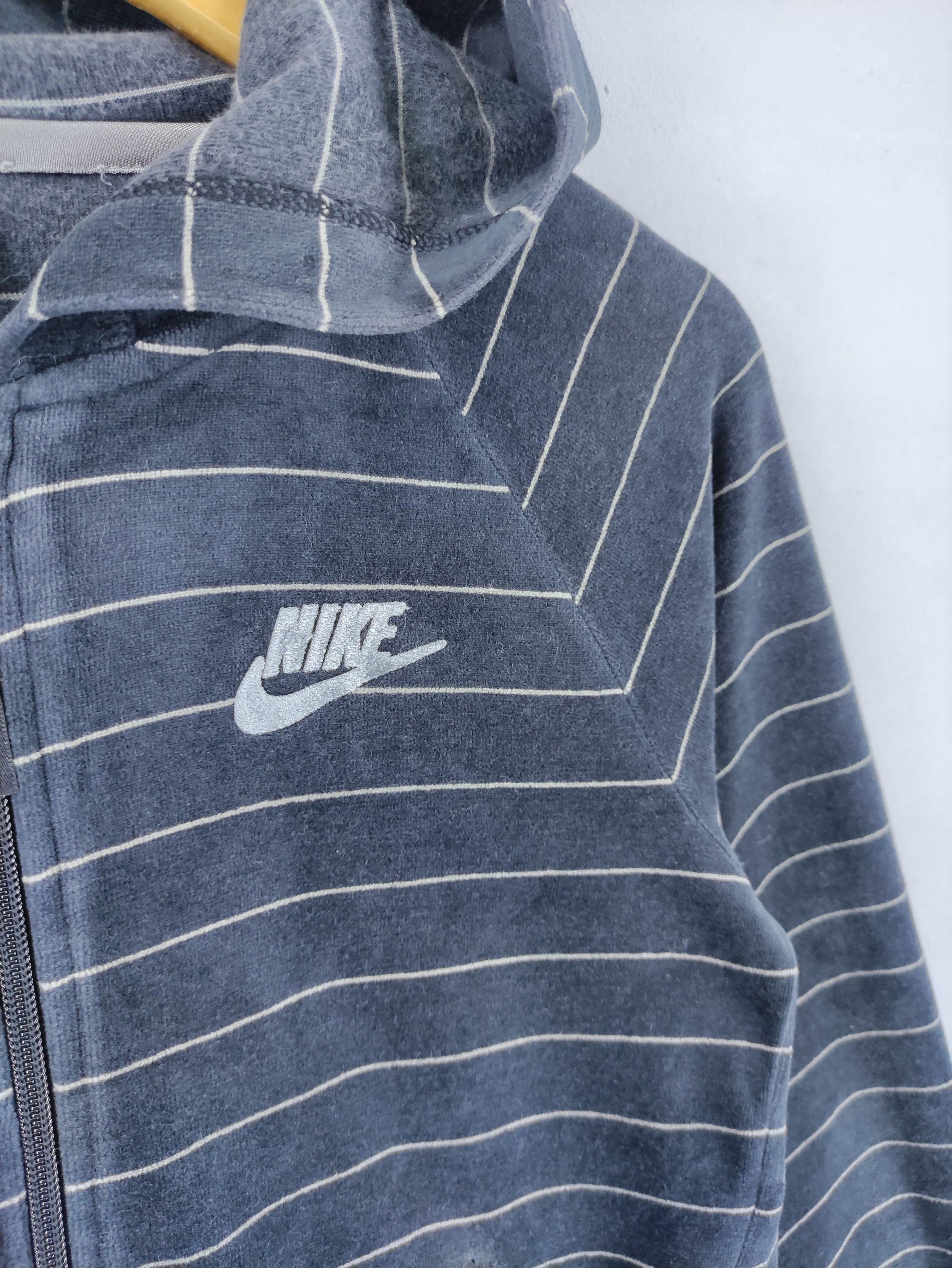 Nike Vintage Nike Velvet Hoodie Sweater Jacket Zipper Size M / US 6-8 / IT 42-44 - 2 Thumbnail