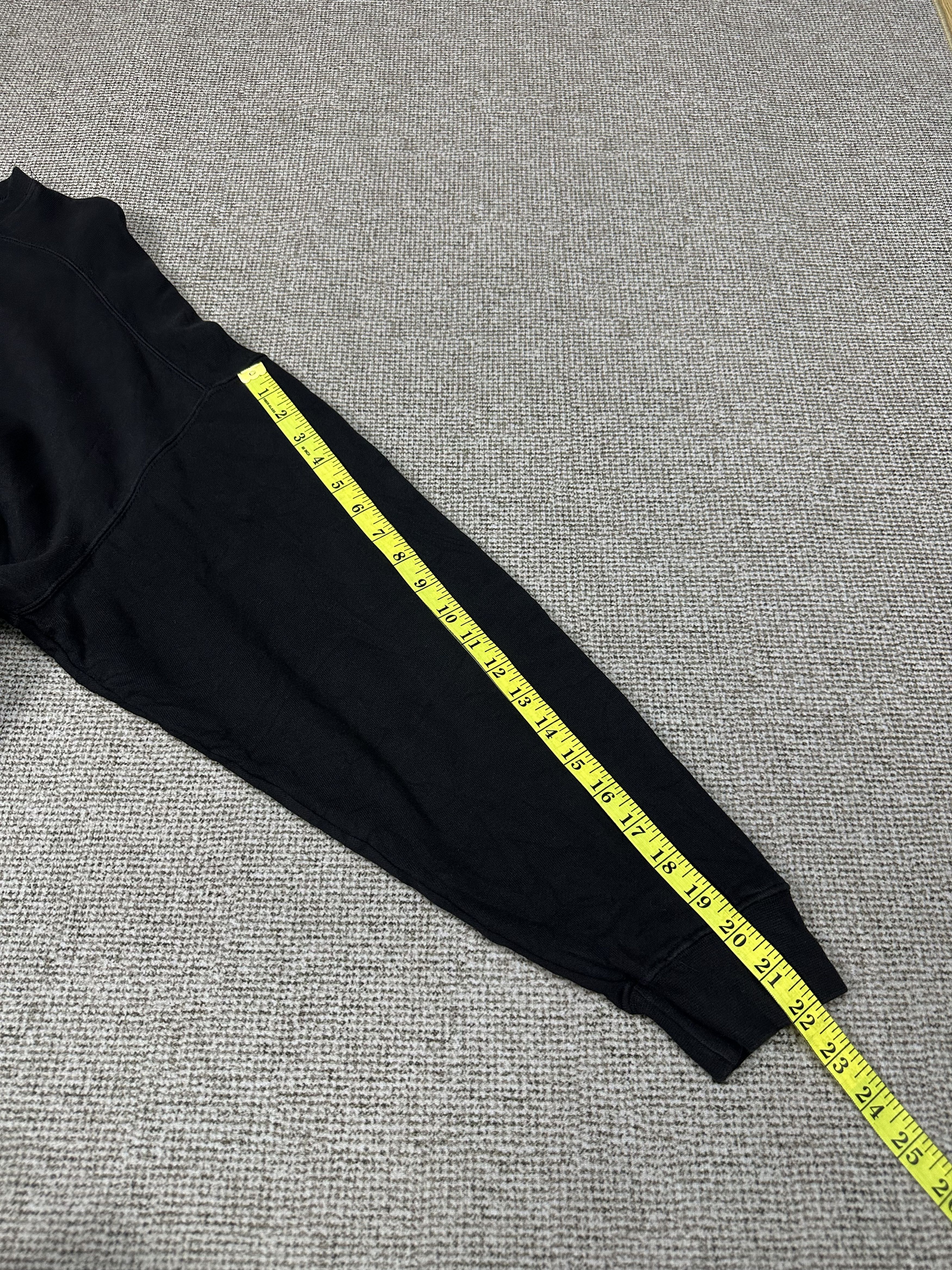 DKNY Vintage 90s DKNY New York City XXL Sweatshirt Z449 Size US XL / EU 56 / 4 - 10 Thumbnail