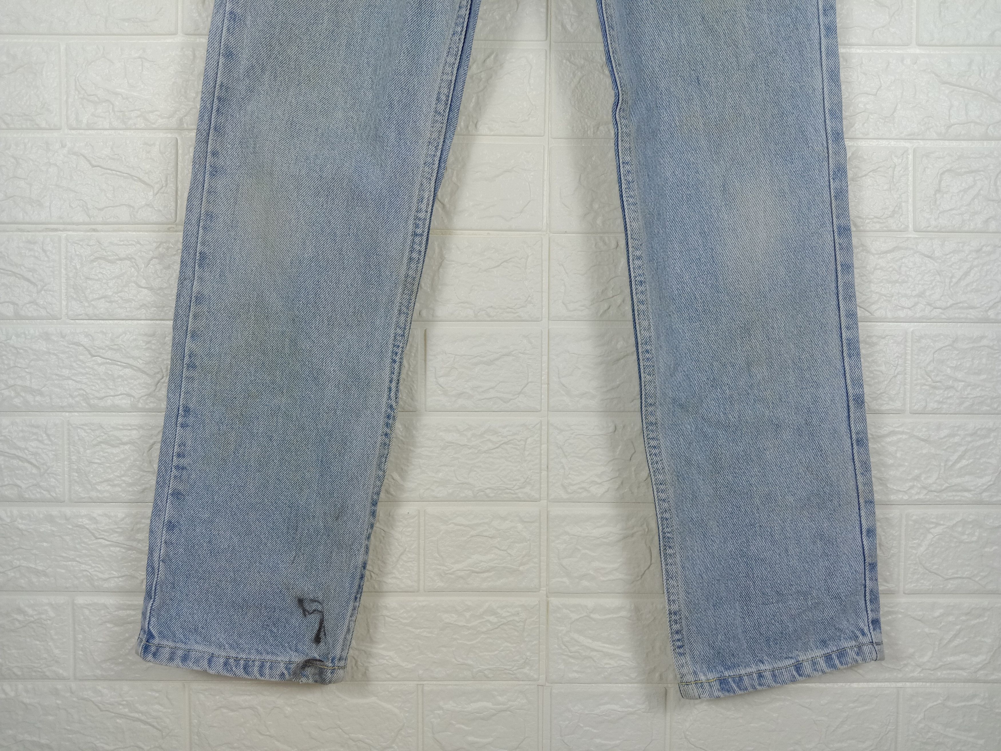 Tommy Hilfiger Vintage 90s Tommy Hilfiger Classic Light Wash Jeans Size 26" / US 2 / IT 38 - 4 Thumbnail