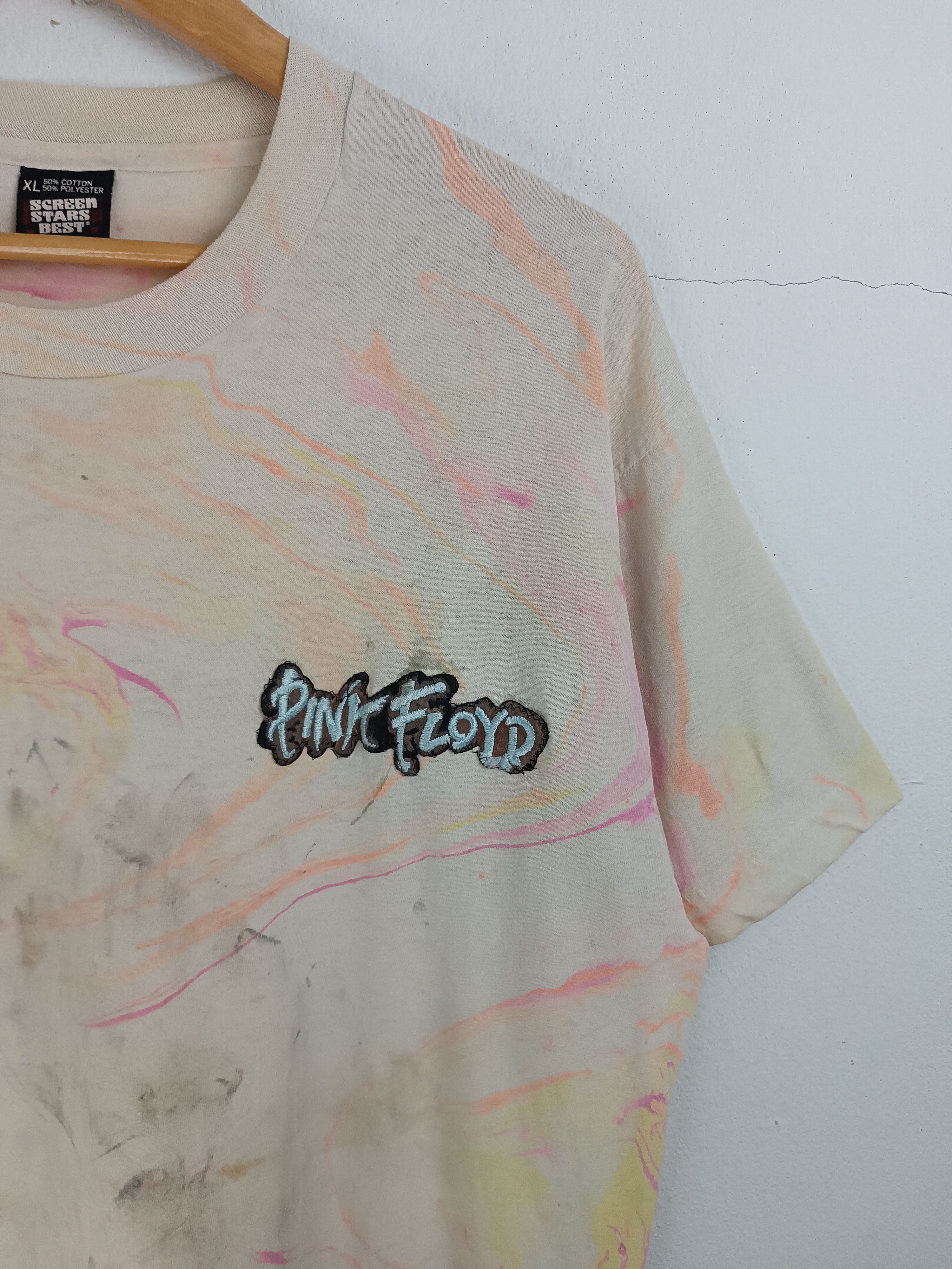 Vintage THRASHED FADED VINTAGE 80'S PINK FLOYD PATCHES RARE TEE Size US XL / EU 56 / 4 - 5 Thumbnail