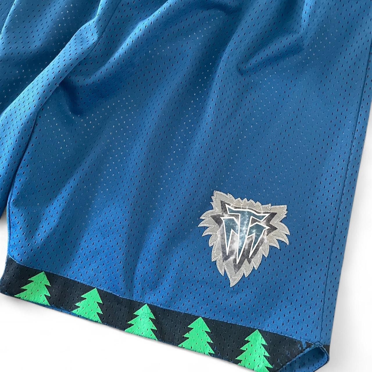 NBA 🌹🫶Adidas Timberwolves NBA shorts vintage Size US 32 / EU 48 - 3 Thumbnail