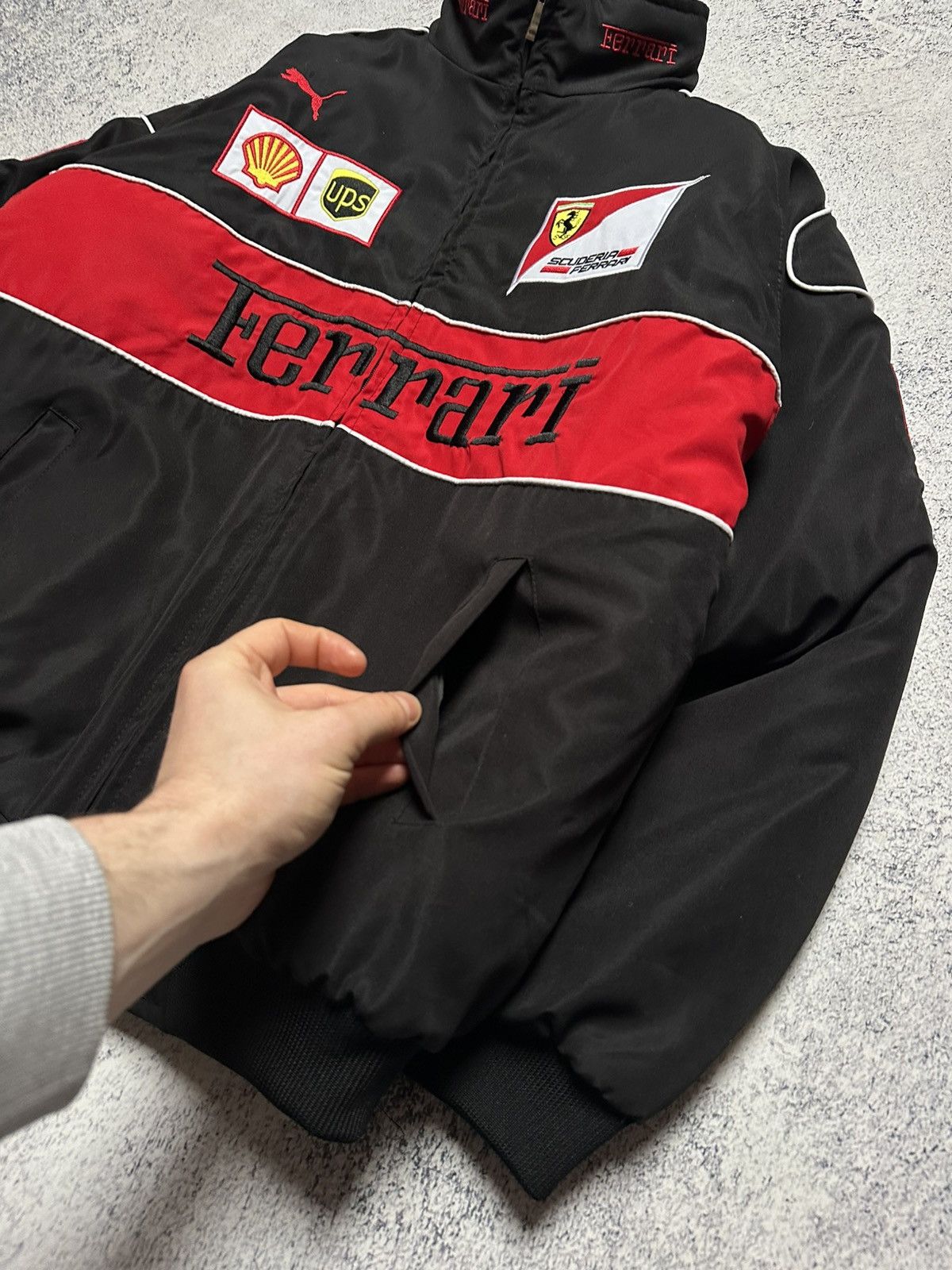 Ferrari Ferarri F1 Team Bomber Jacket Y2K Size US L / EU 52-54 / 3 - 4 Thumbnail