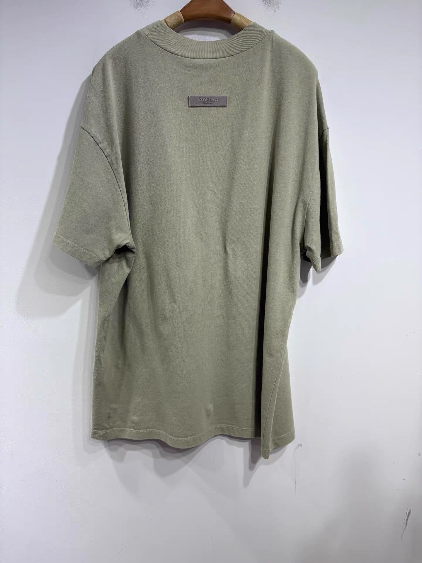 Essentials Essentials Men's Short Sleeve K29 Size US XS / EU 42 / 0 - 2 Thumbnail