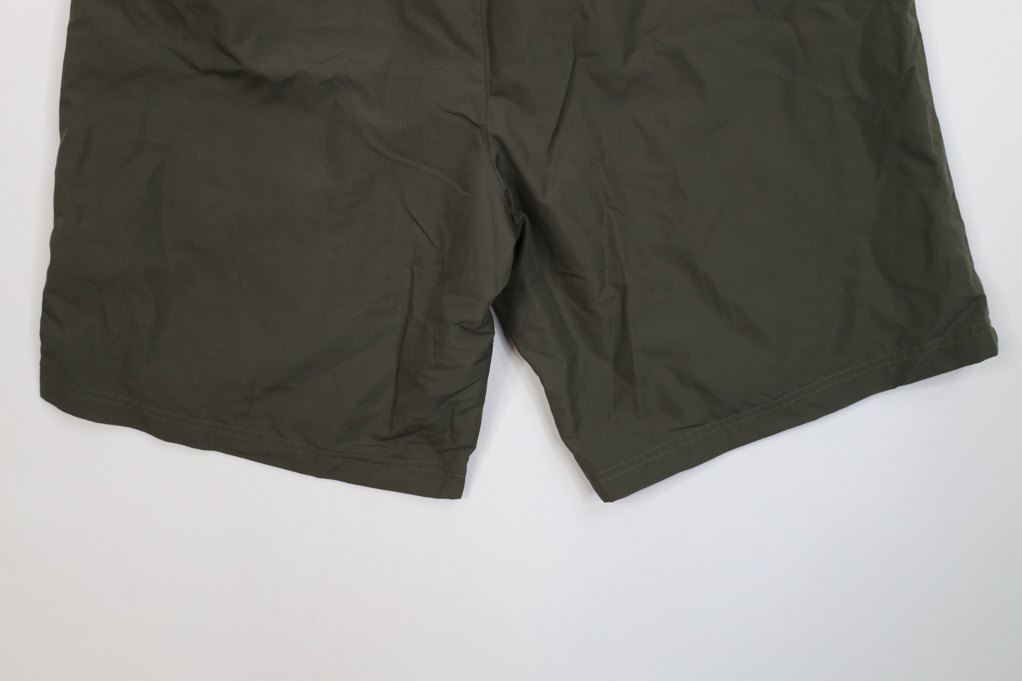 Adidas Deadstock Vintage Y2K 2002 Adidas Lined Windbreaker Shorts Size US 34 / EU 50 - 15 Thumbnail