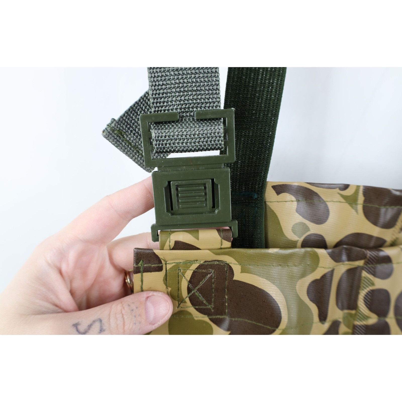 Vintage Vintage 70s Streetwear Waterproof Duck Camouflage Overalls Size US 36 / EU 52 - 7 Thumbnail