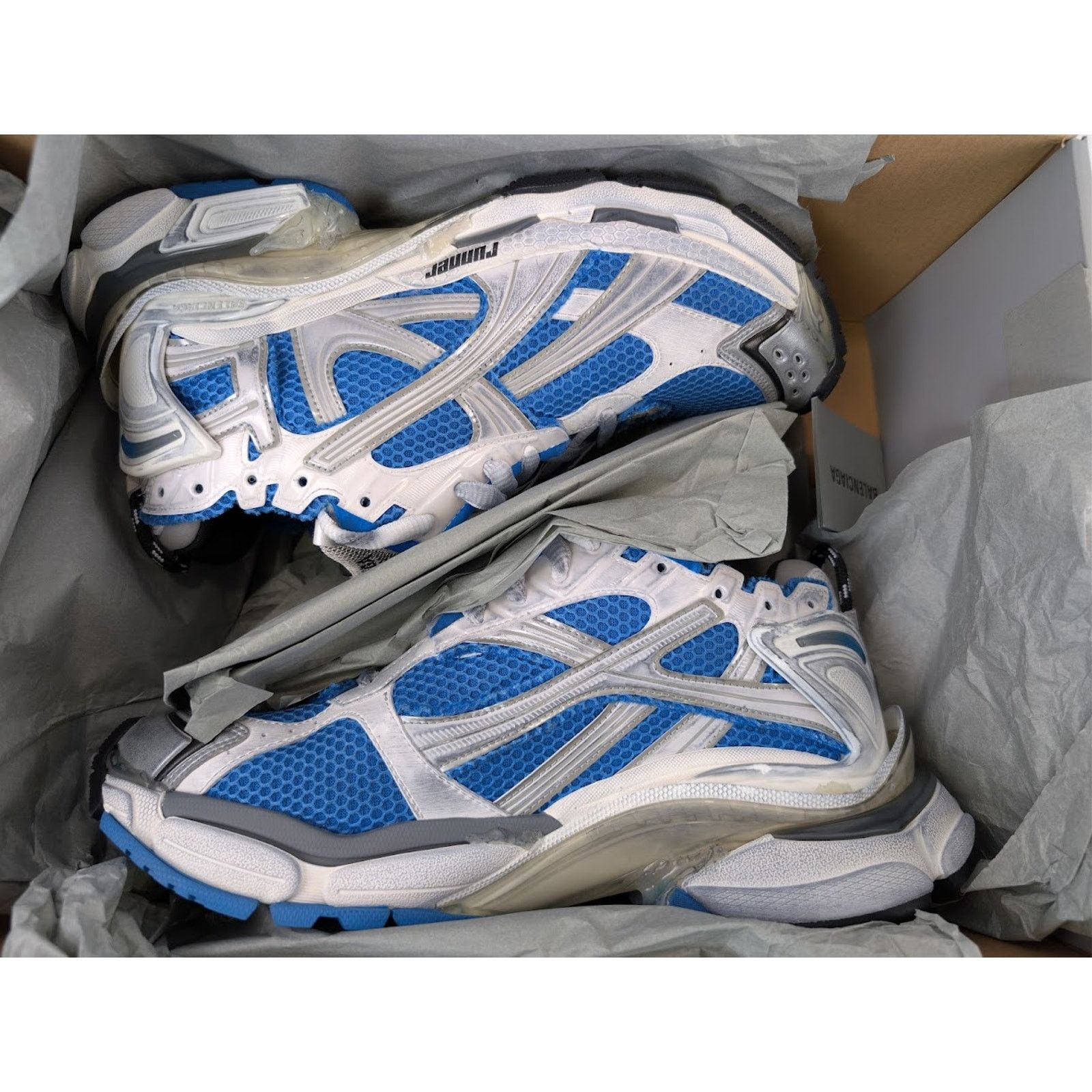 Balenciaga o1rshd1 Q:3 / Mesh Rubber Runner in Navy/White/Black/Grey Size US 8 / EU 41 - 16 Thumbnail