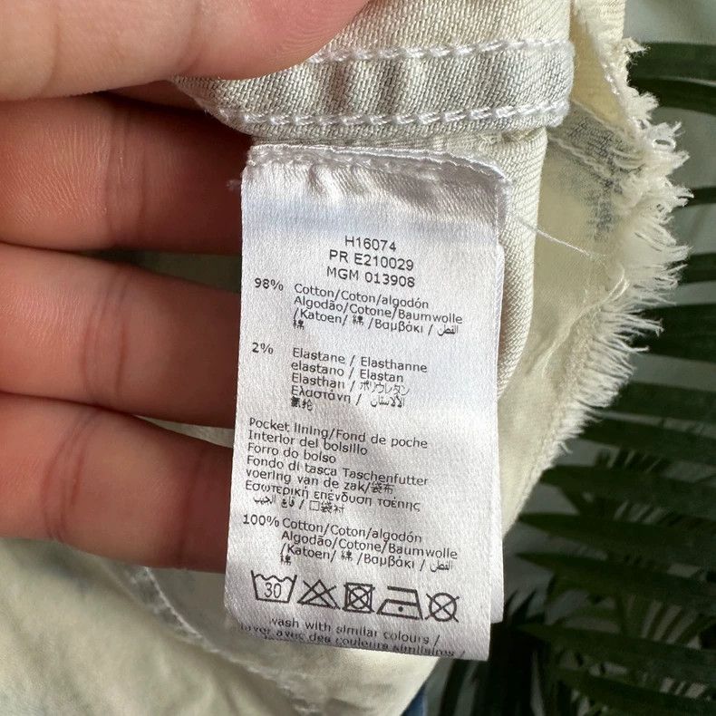 Givenchy Givenchy Size12 Gradient Logo Denim Jacket Size 12 Size US M / EU 48-50 / 2 - 5 Thumbnail