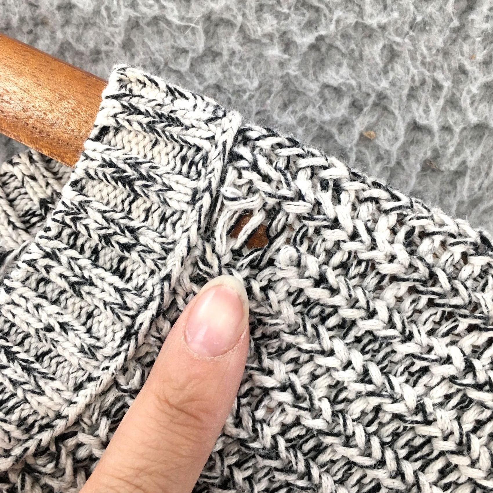 American Eagle Outfitters American Eagle Outfitters Pullover Sweater Womens S Gray Cotton Long Sleeve Knit Size S / US 4 / IT 40 - 6 Thumbnail