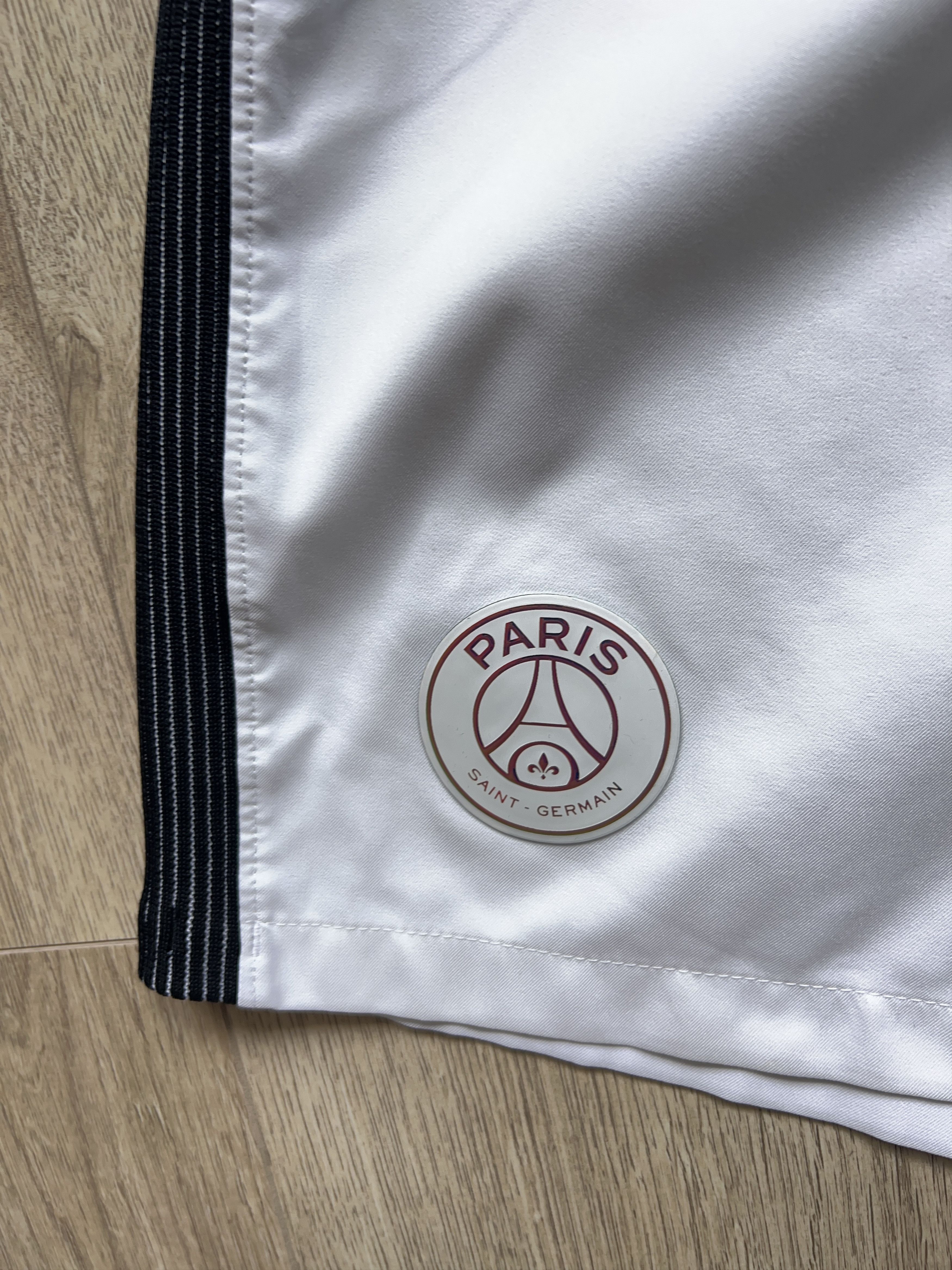 Nike Nike Paris Saint Germain PSG Shorts White Football Soccer Size US 36 / EU 52 - 3 Thumbnail