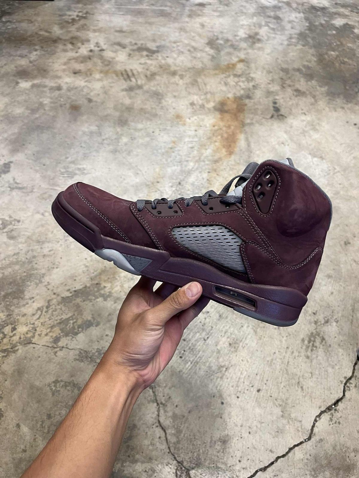 Jordan Brand Jorfan 5 Burgundy Size US 10 / EU 43 - 3 Thumbnail