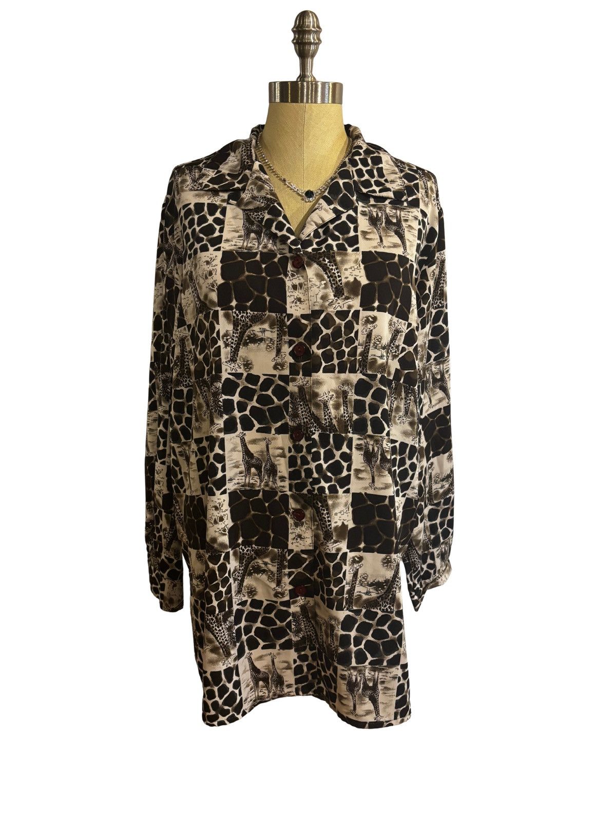 Other Brown giraffes patterns Blouse.wt1171 Size XL / US 12-14 / IT 48-50 - 1 Thumbnail