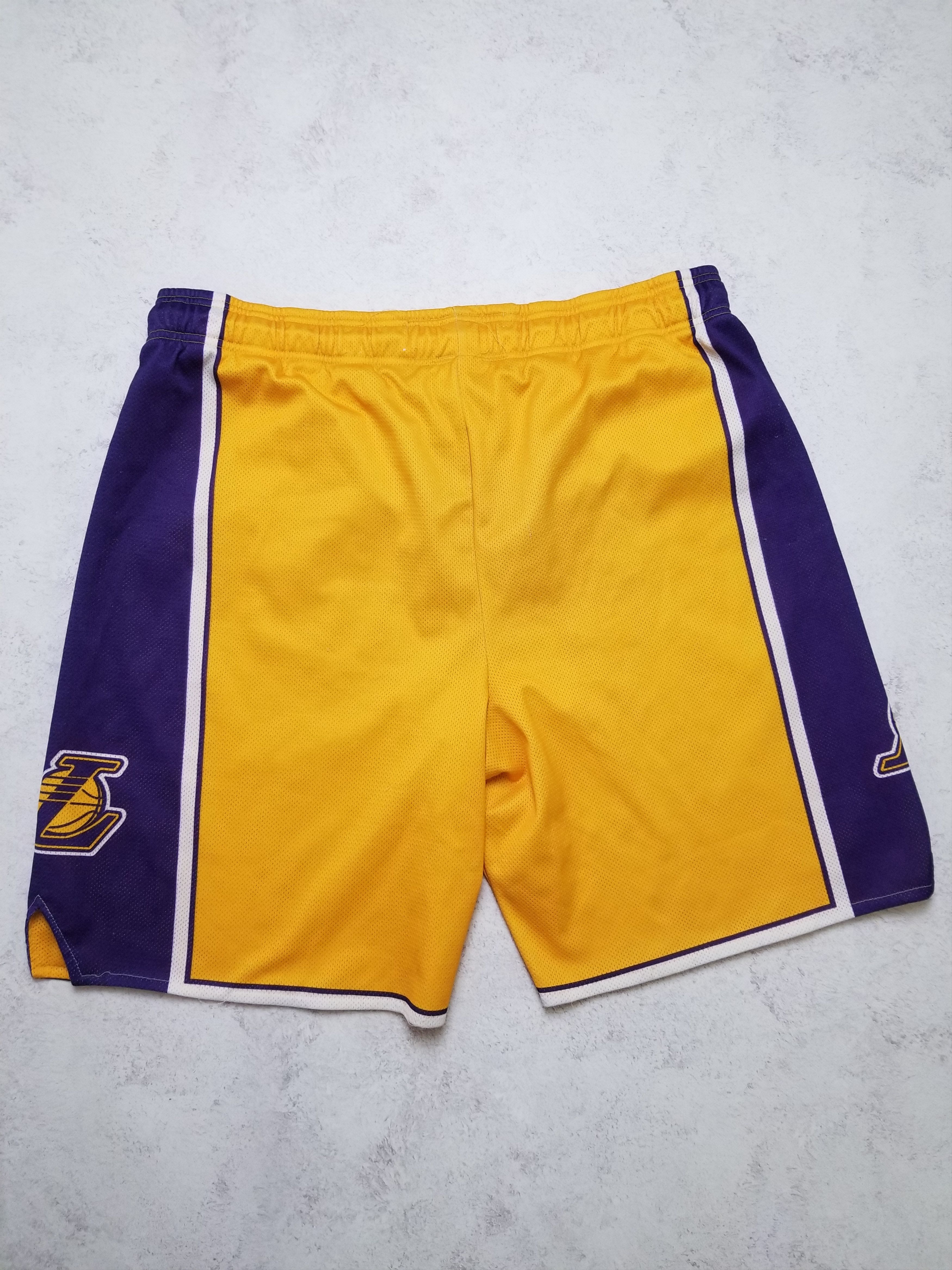 Champion Vintage Champion Los Angels Lakers Basketball NBA Men's XXL Size US 42 / EU 58 - 4 Thumbnail