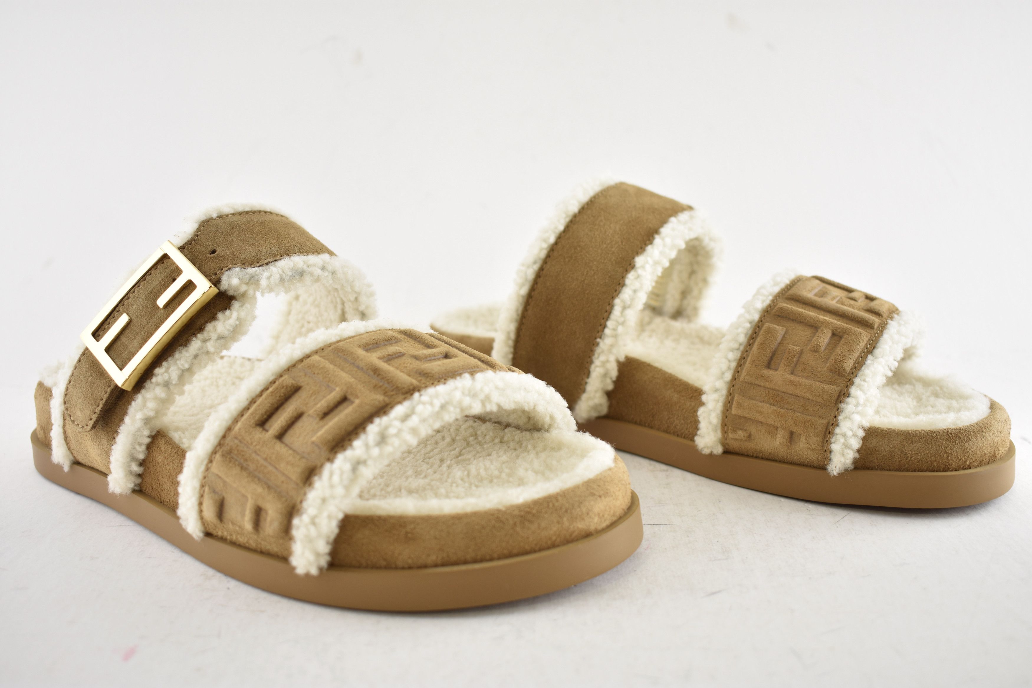 Fendi Fendi Feel Slide Shearling Fur Logo FF Mule Flat Sandal 37 Size US 7 / IT 37 - 4 Thumbnail
