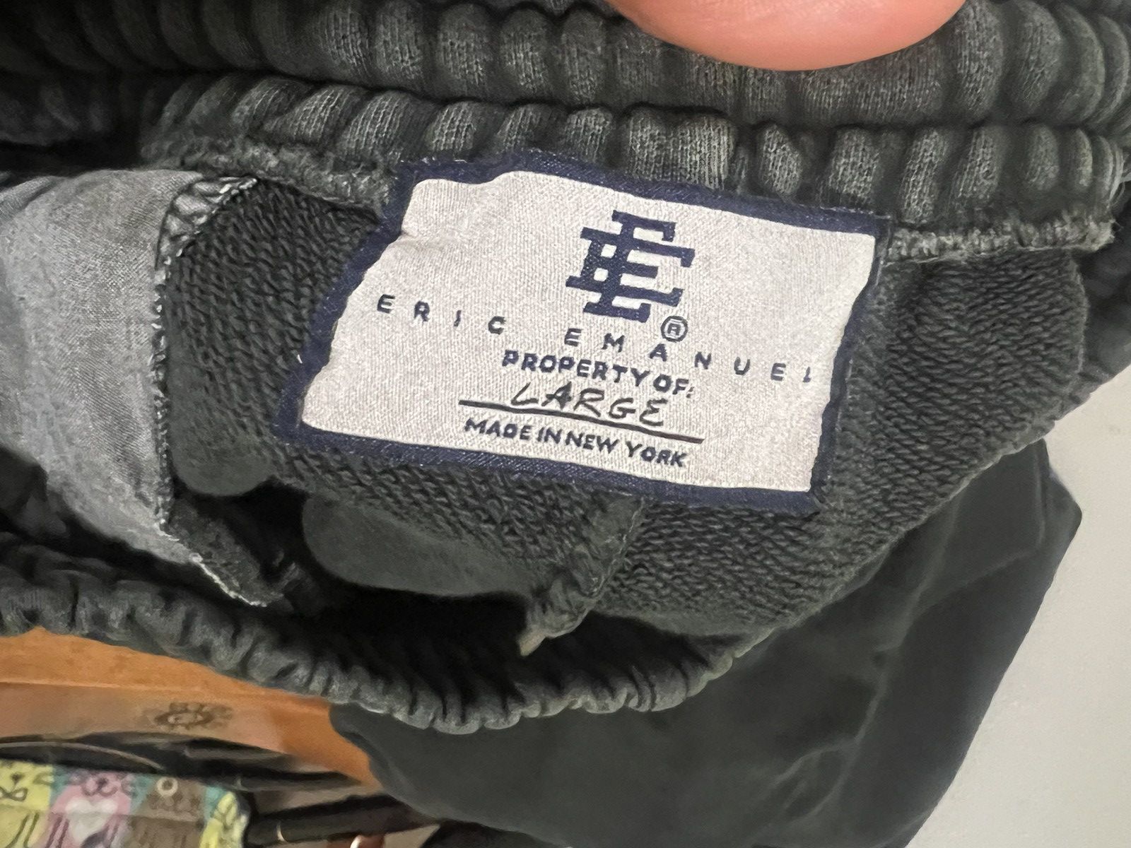 Eric Emanuel Eric Emanuel washed black w navy embroidered EE sweatpants Size US 32 / EU 48 - 6 Thumbnail