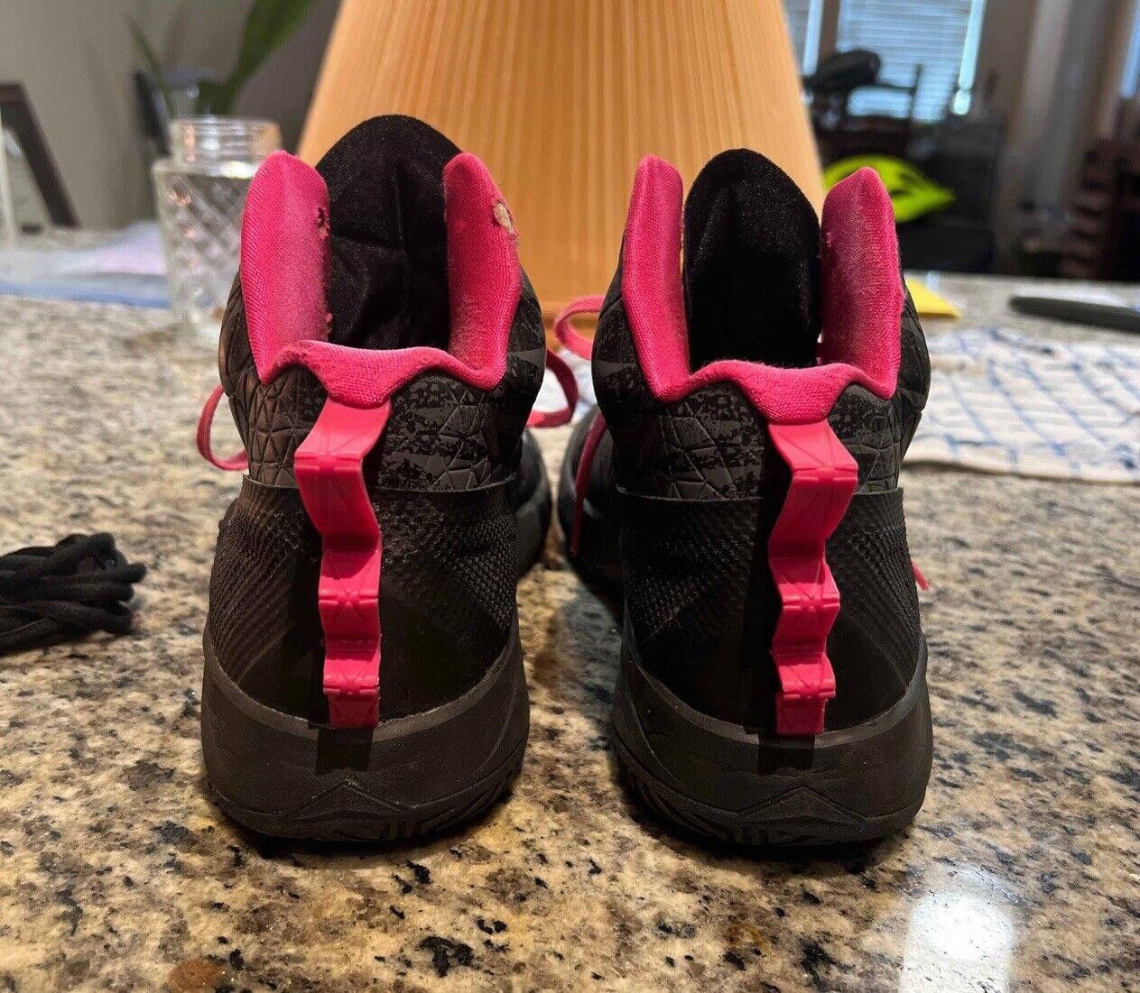 Nike Size 9.5 - Nike Zoom Hyperfuse 2013 Black and Pink Size US 9.5 / EU 42-43 - 2 Thumbnail