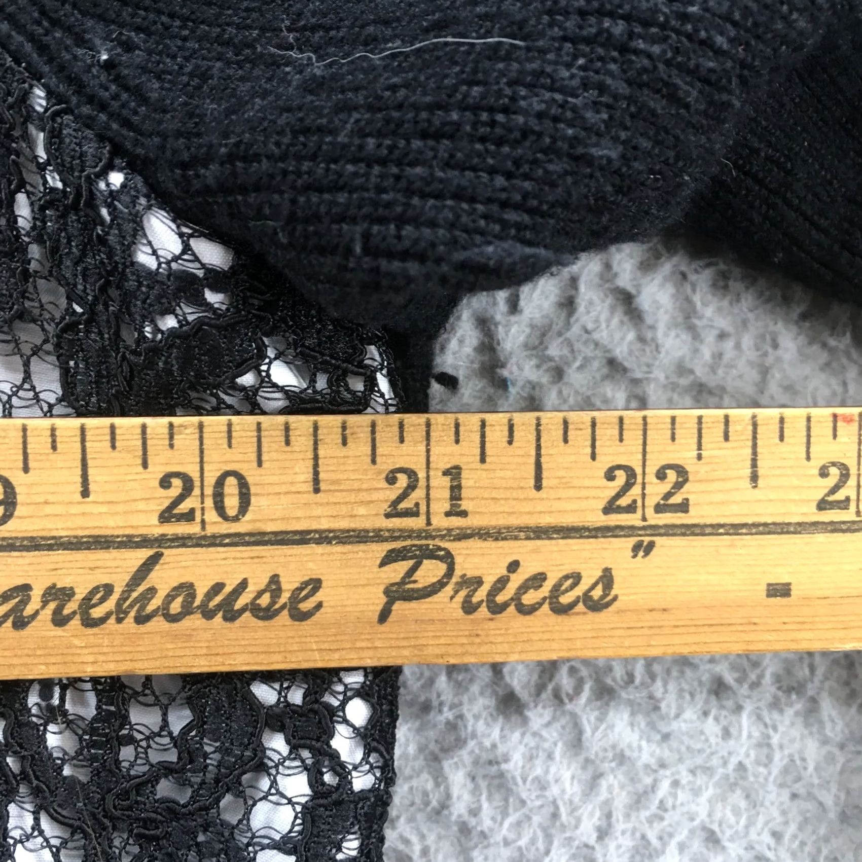 Vintage Simply Vera Vera Wang Sweater Womens L Black Lace Front Crewneck Long Sleeve Size L / US 10 / IT 46 - 6 Thumbnail