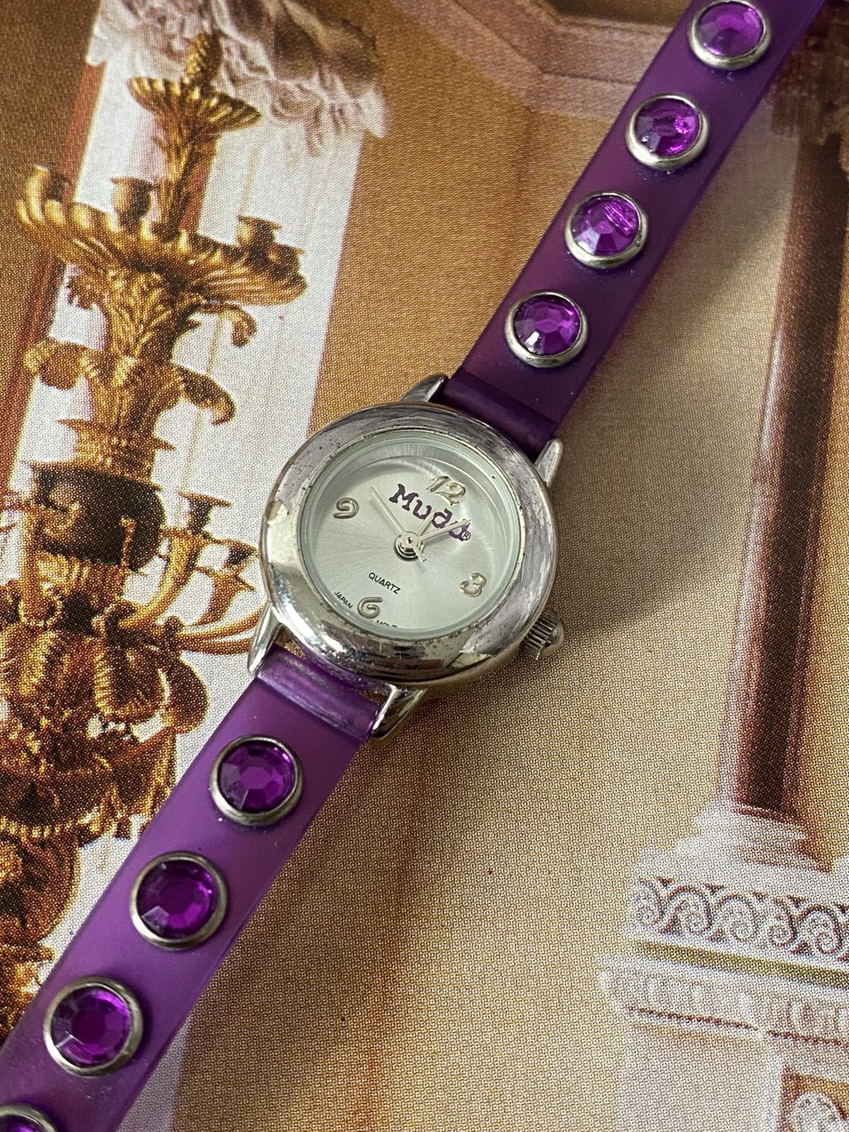 Jewelry Vintage Muddy Quartz Watch with Purple Strap Size ONE SIZE - 2 Thumbnail